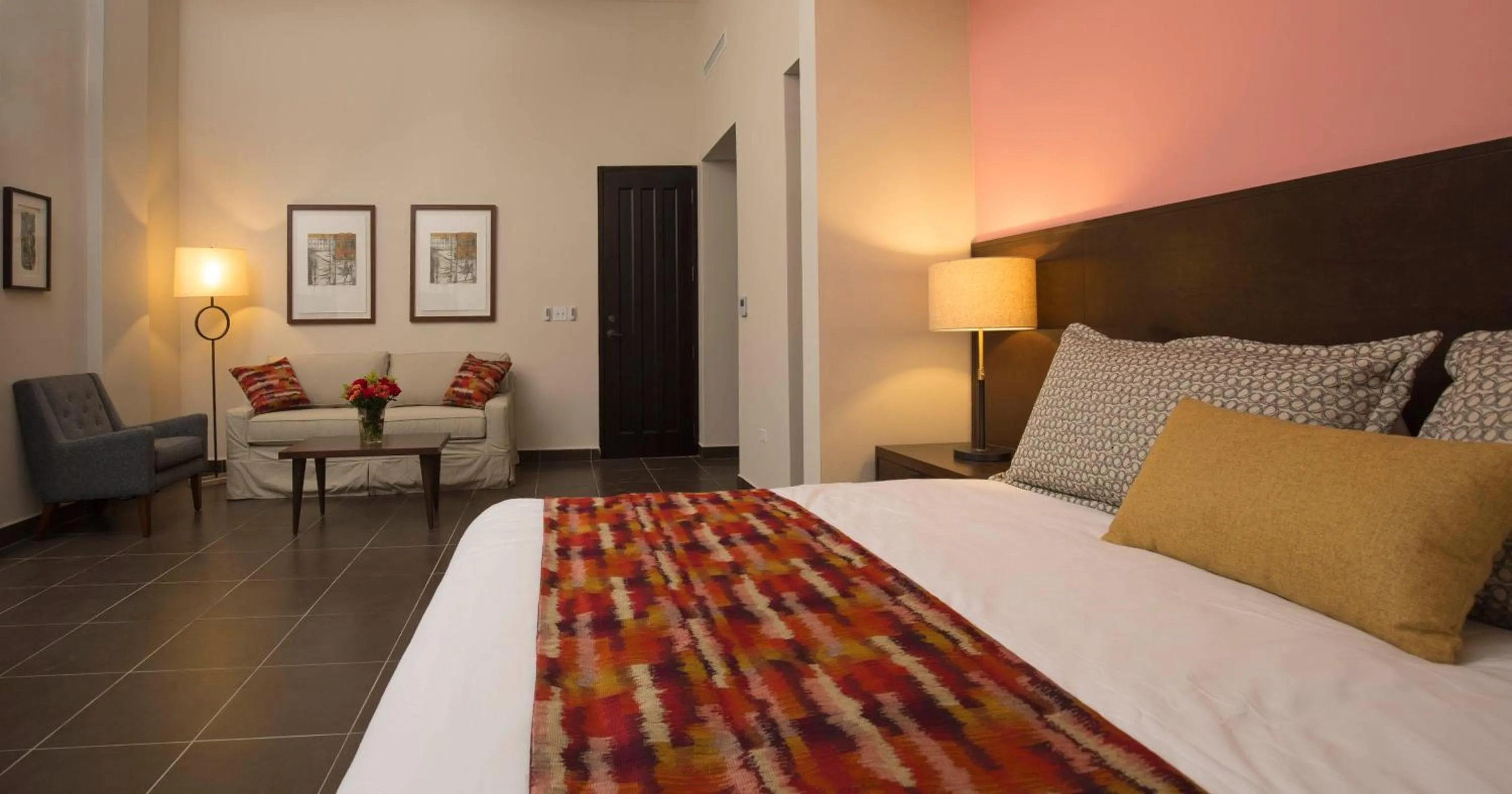 Bed in Decanter Hotel