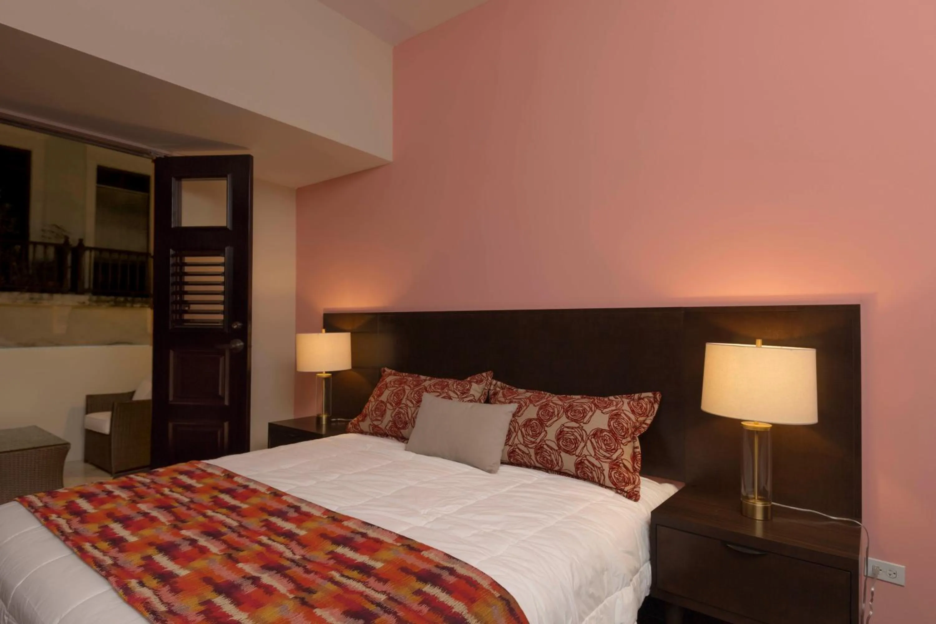 Bed in Decanter Hotel