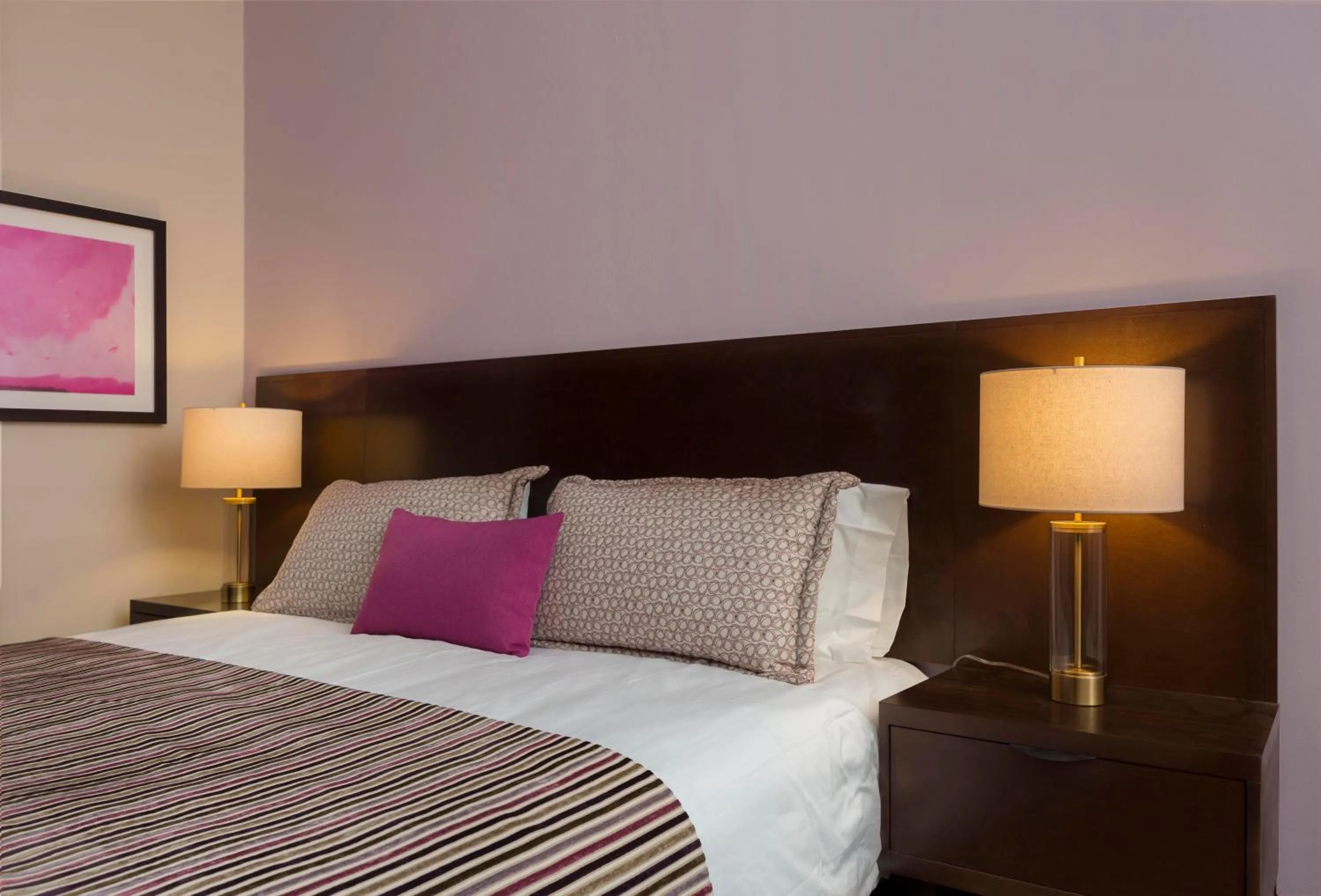 Bed in Decanter Hotel