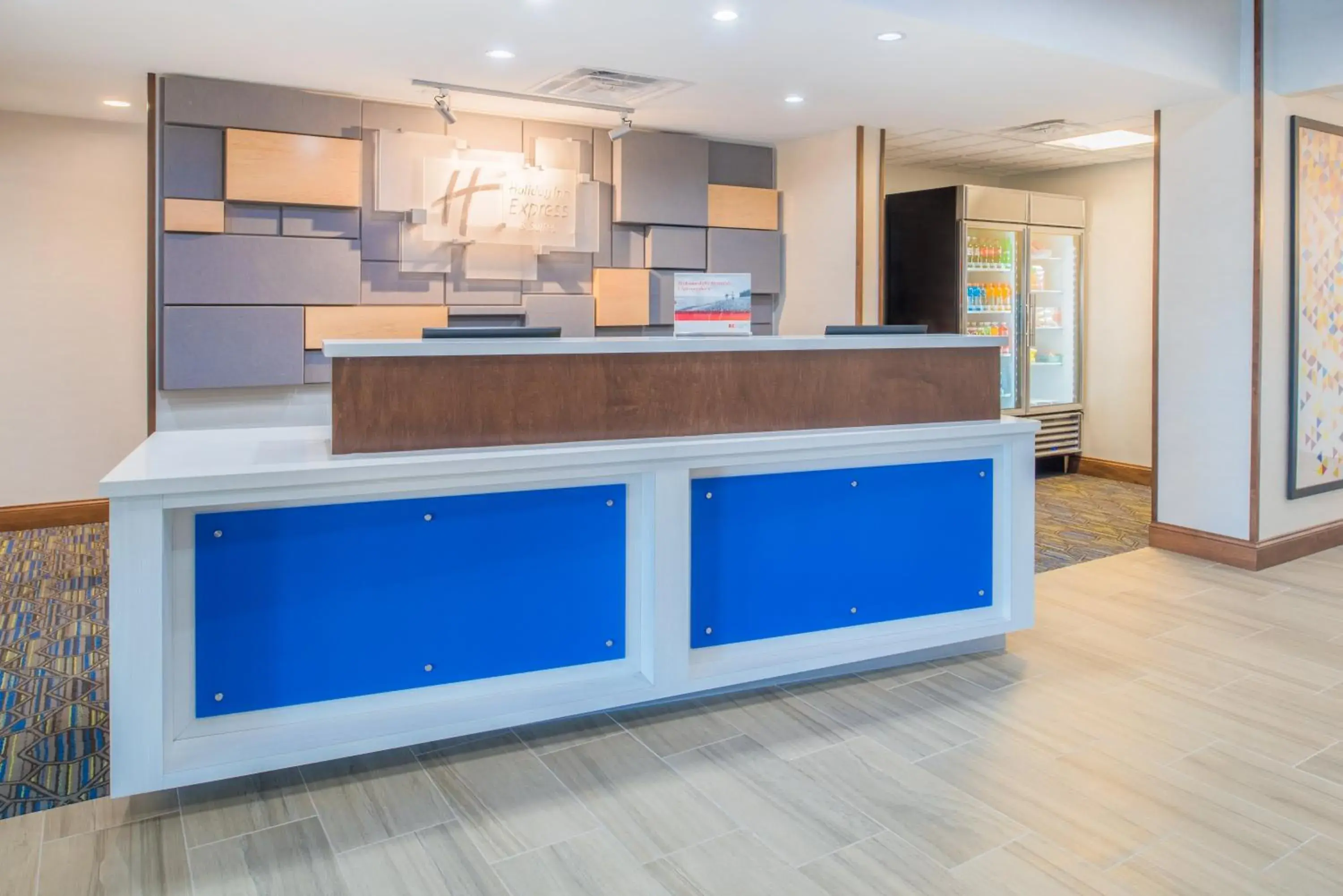 Property building in Holiday Inn Express Hotel & Suites Bismarck by IHG Property building in Holiday Inn Express Hotel & Suites Bismarck by IHG