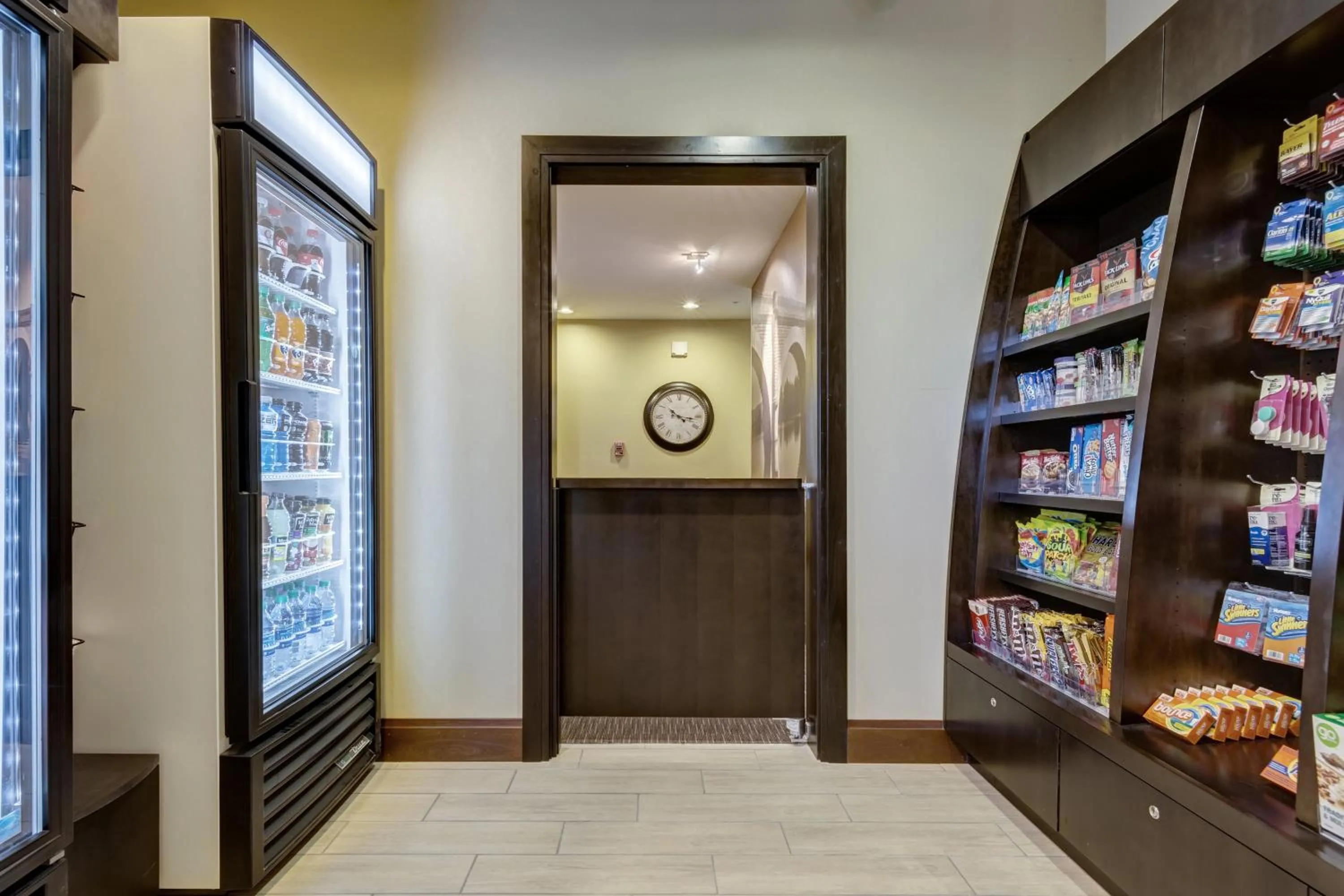 Lobby or reception in Staybridge Suites St Louis - Westport by IHG