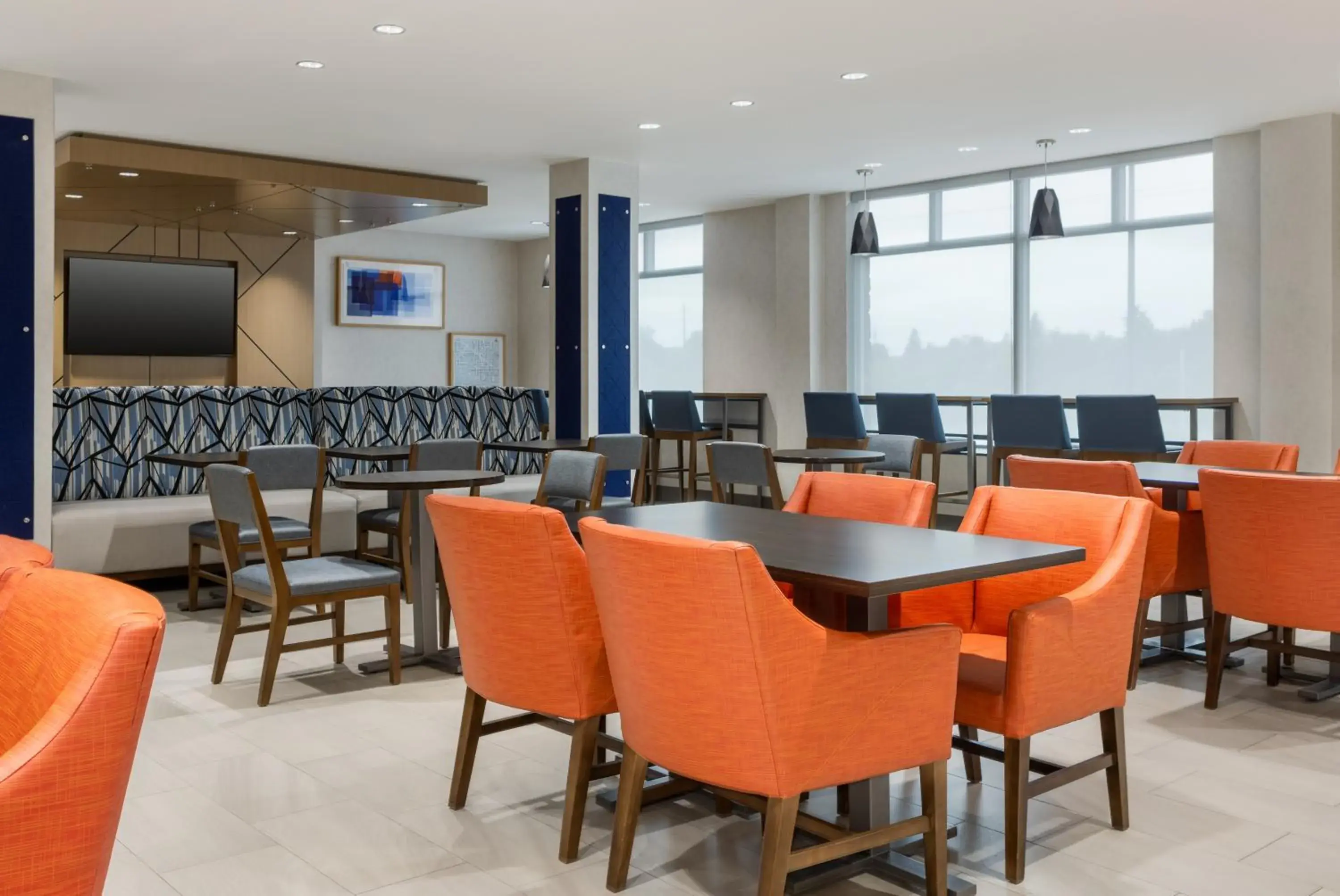 Restaurant/places to eat in Holiday Inn Express & Suites Ottawa East-Orleans by IHG Restaurant/places to eat in Holiday Inn Express & Suites Ottawa East-Orleans by IHG