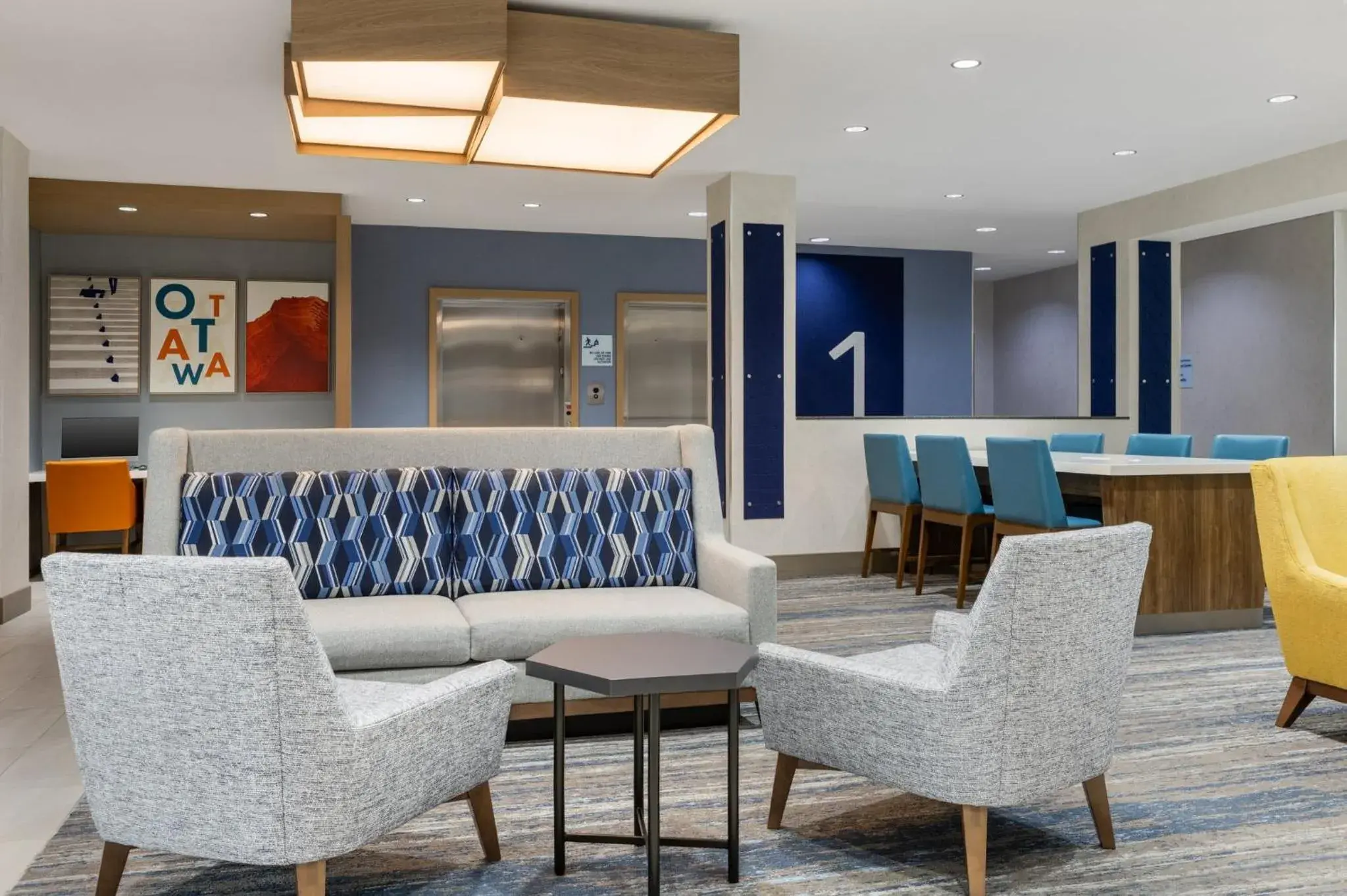 Property building in Holiday Inn Express & Suites Ottawa East-Orleans by IHG Property building in Holiday Inn Express & Suites Ottawa East-Orleans by IHG