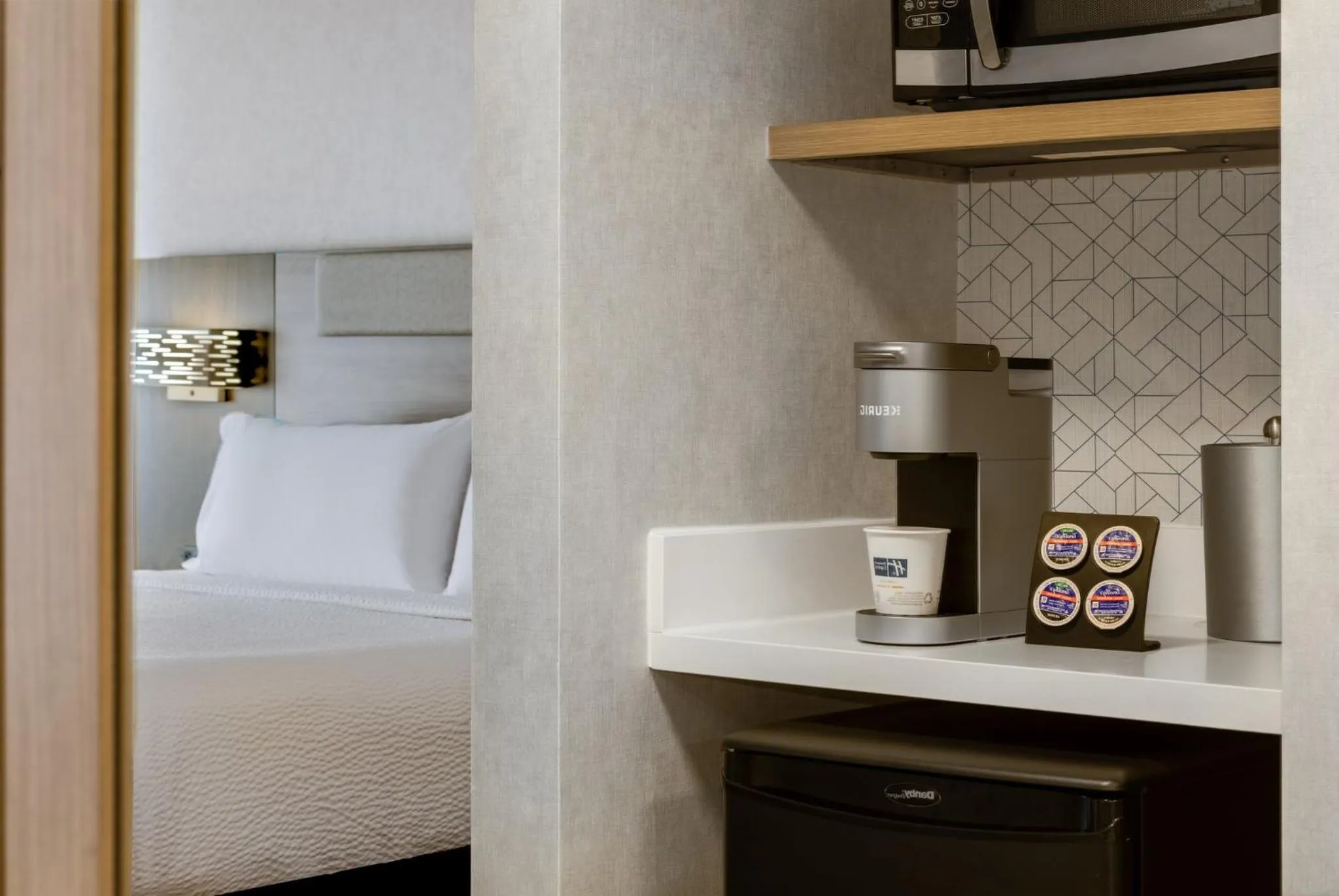 Photo of the whole room, Bed in Holiday Inn Express & Suites Ottawa East-Orleans by IHG