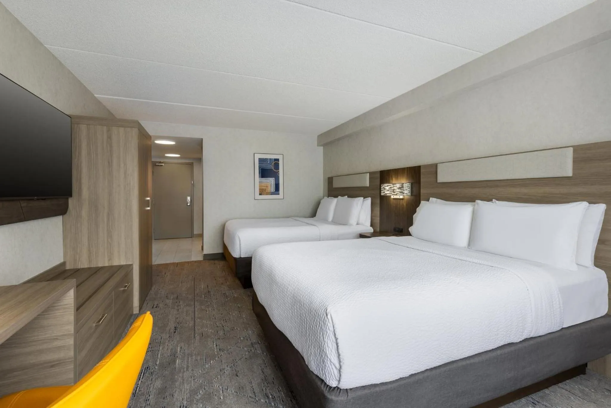 Photo of the whole room, Bed in Holiday Inn Express & Suites Ottawa East-Orleans by IHG