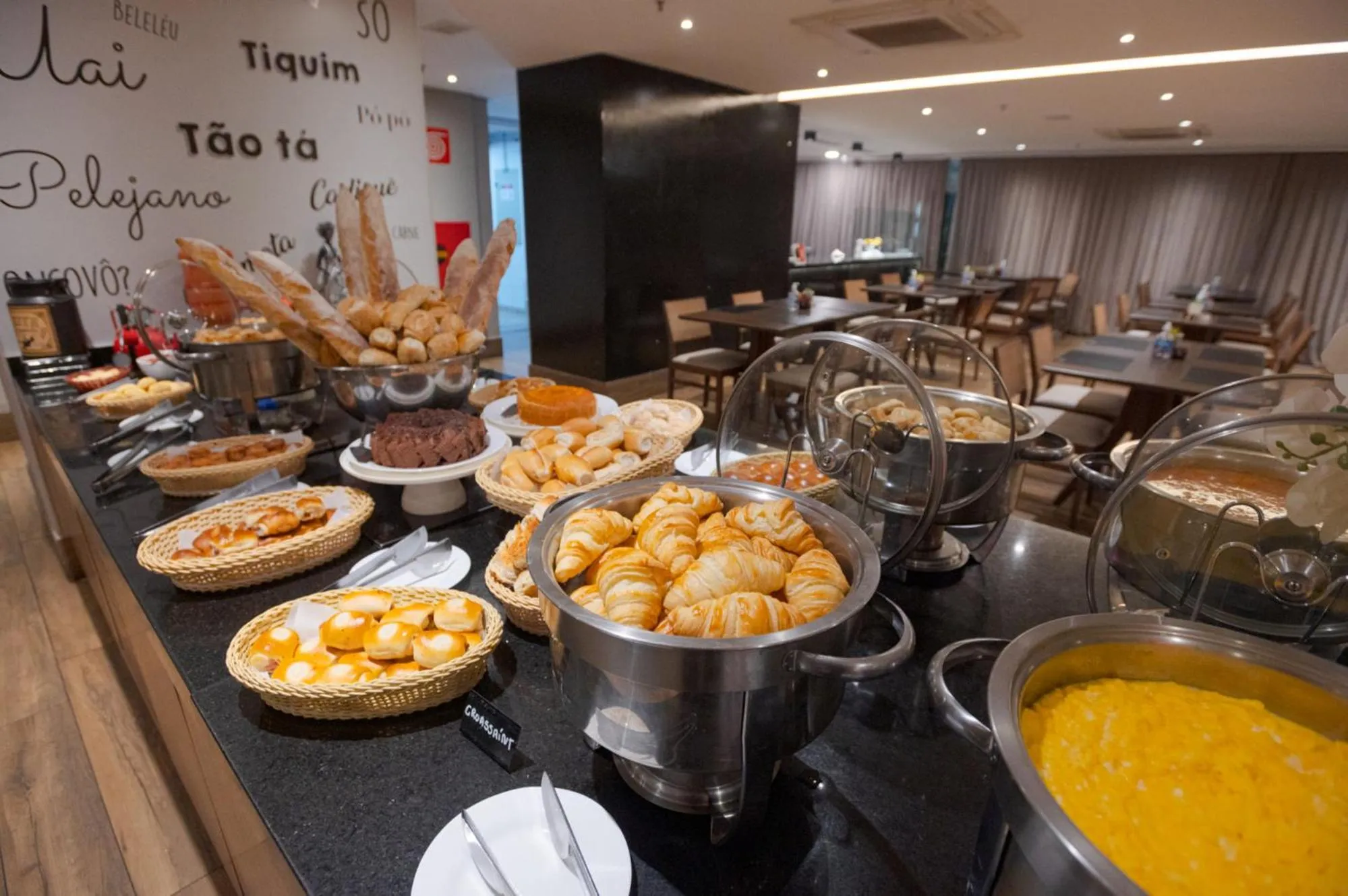 Restaurant/places to eat in Intercity BH Expo