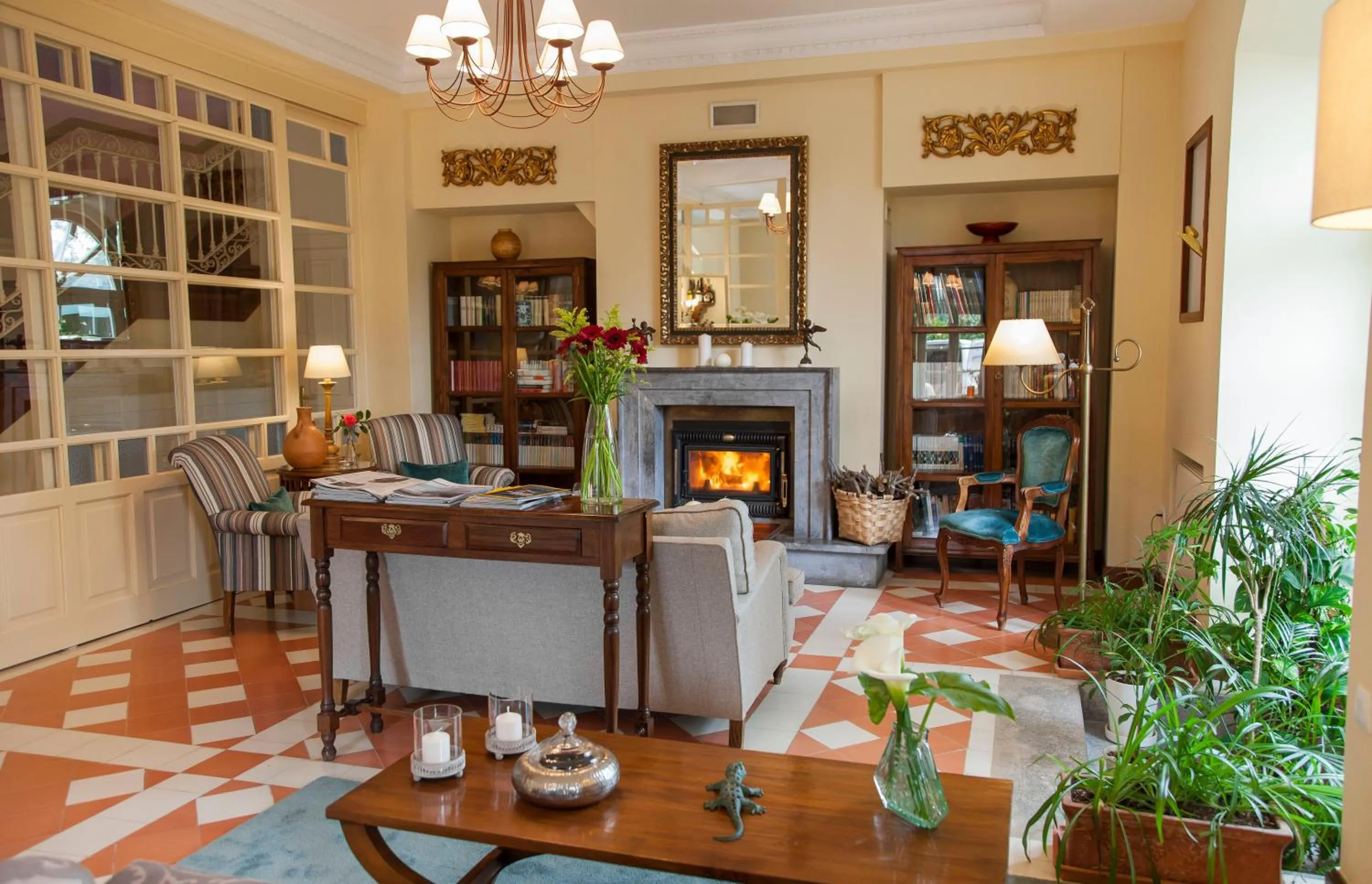 Library in Casona de La Paca