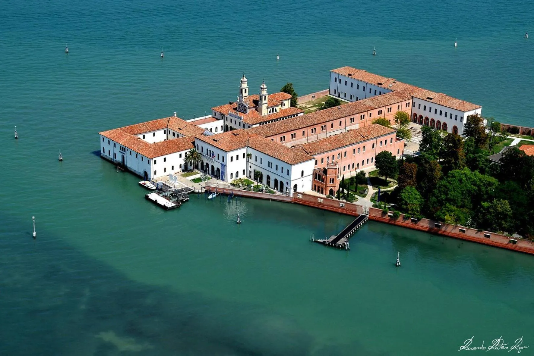 Property building in Isola di San Servolo - Centro Soggiorno