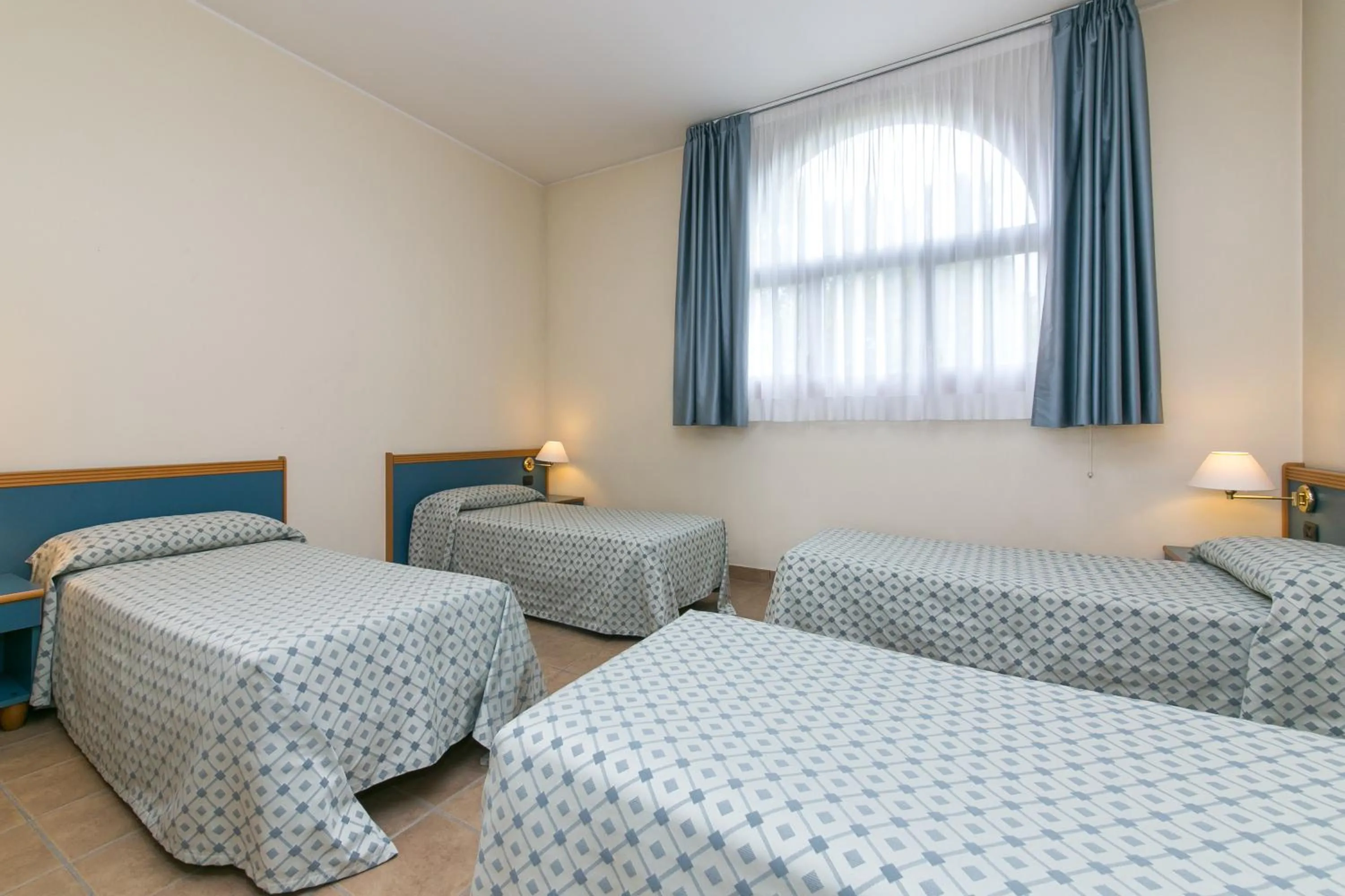 Photo of the whole room, Bed in Isola di San Servolo - Centro Soggiorno