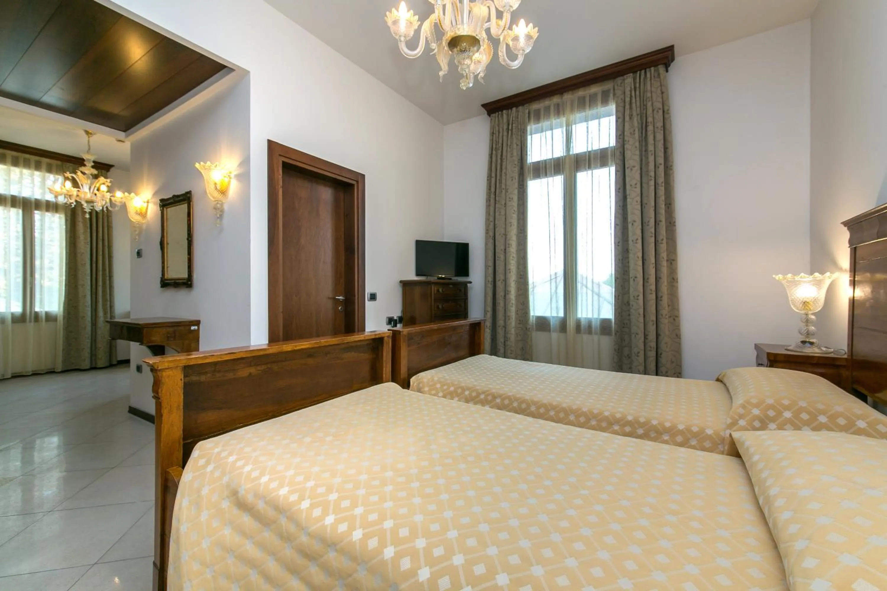 Photo of the whole room, Bed in Isola di San Servolo - Centro Soggiorno