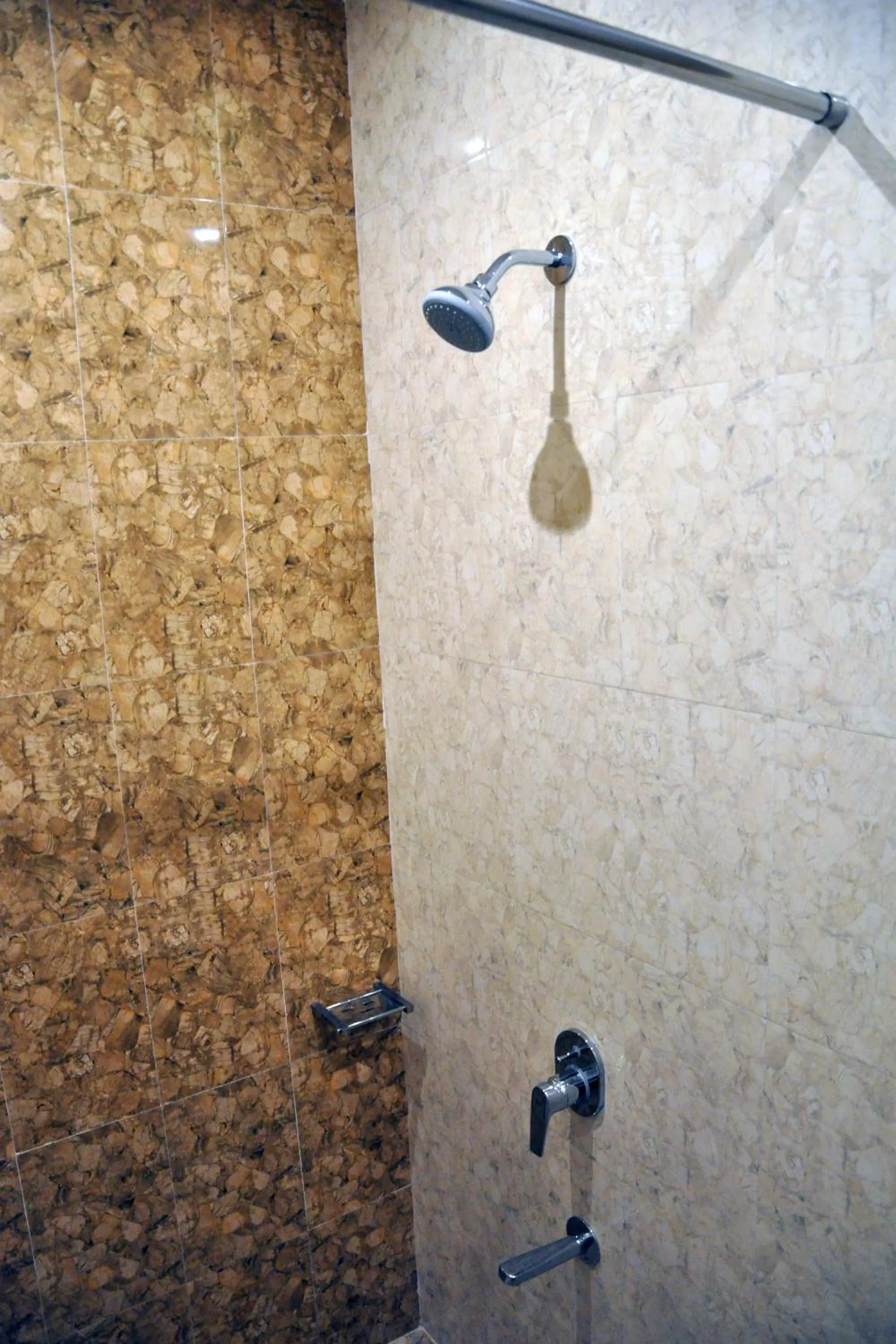 Bathroom in Hotel Gulmohar Pride