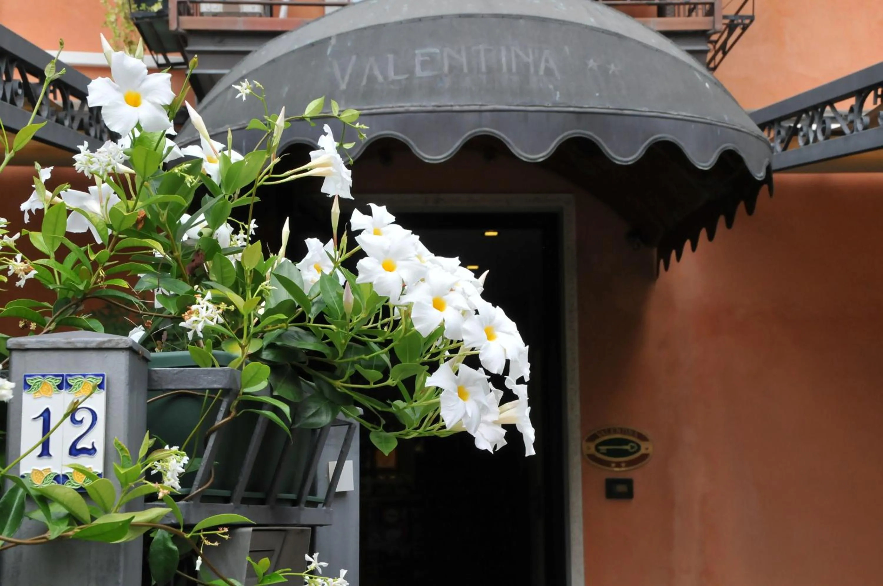 Facade/entrance in Albergo Valentina