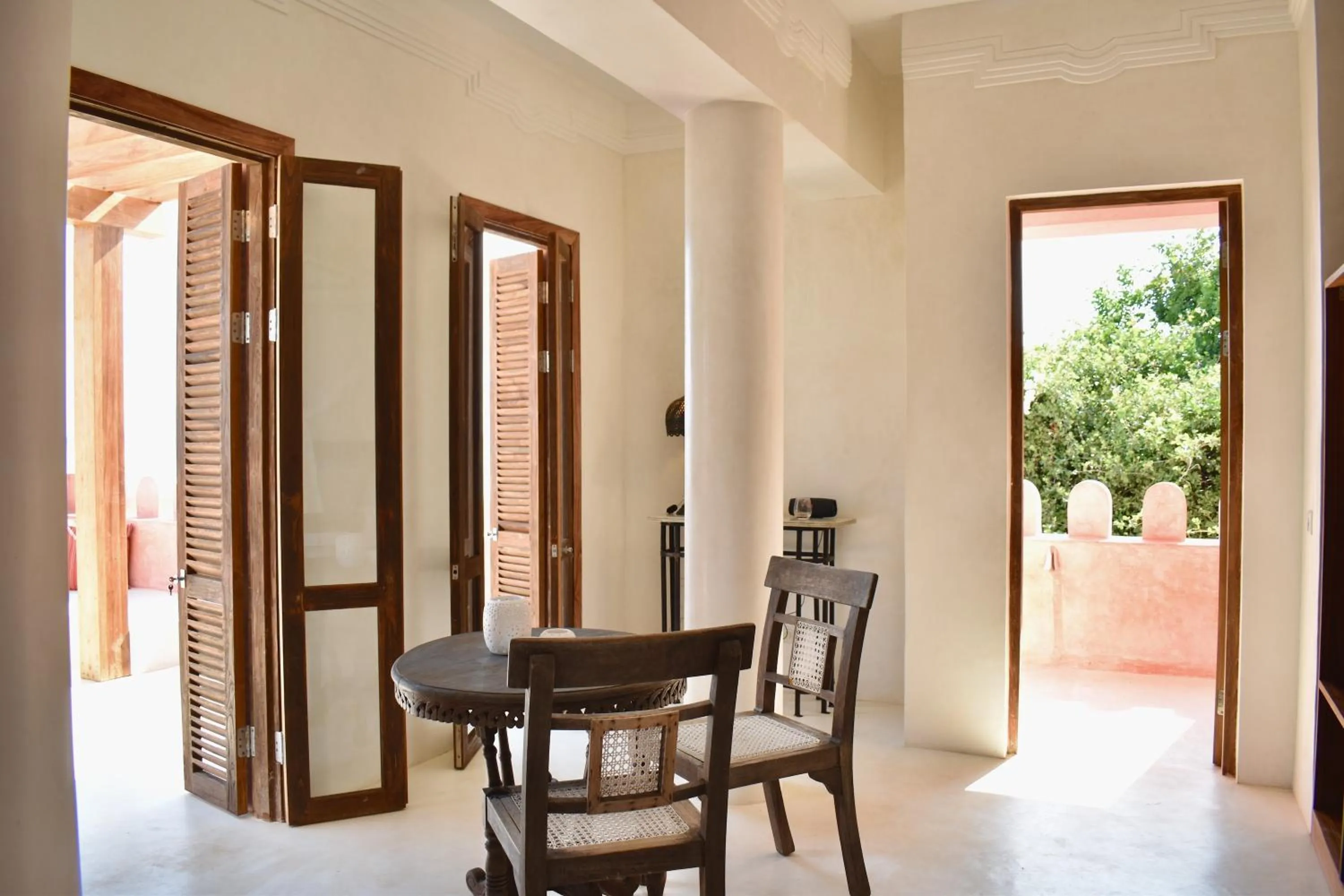 Dining area in Qambani Luxury Resort