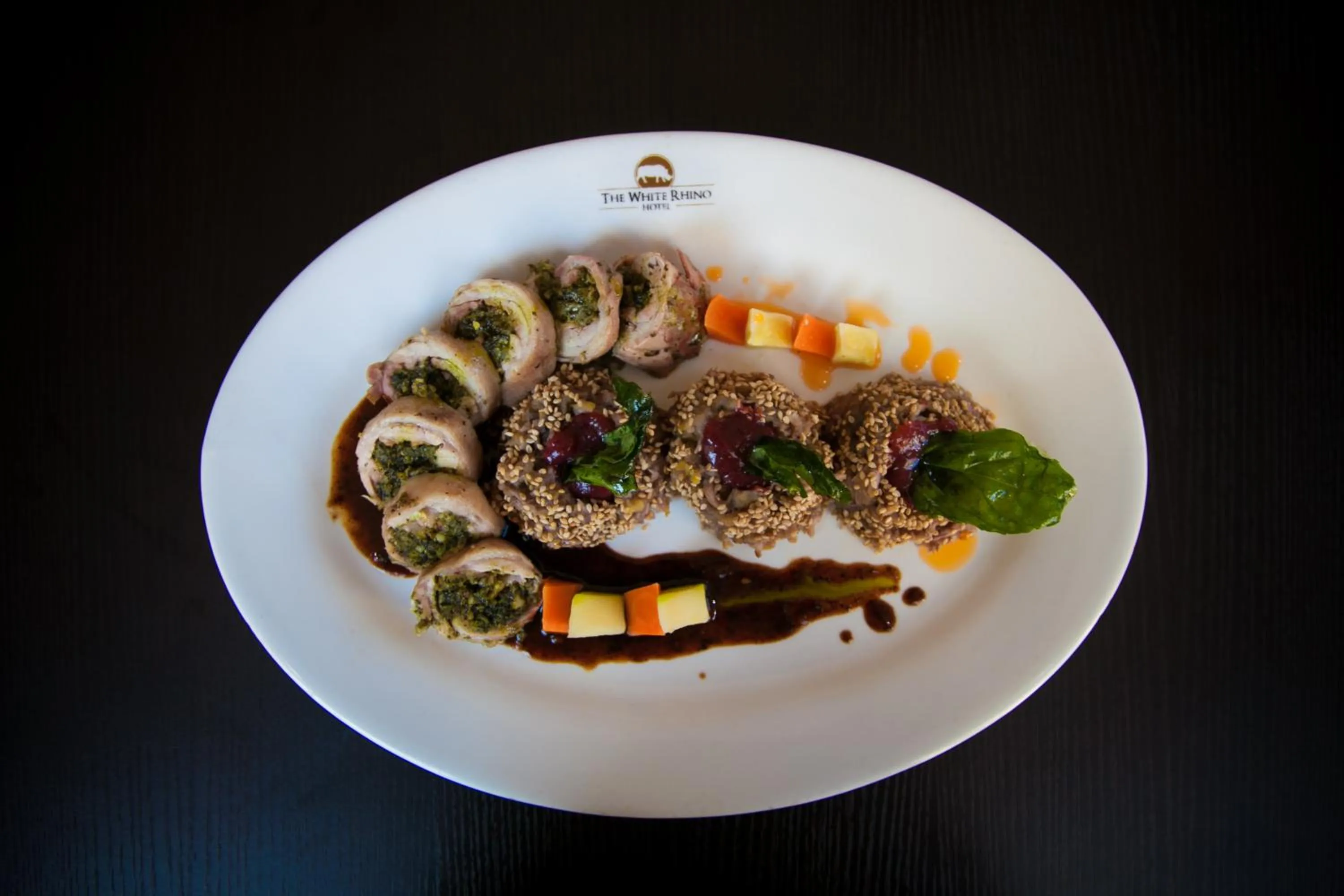 Restaurant/places to eat in The White Rhino Hotel