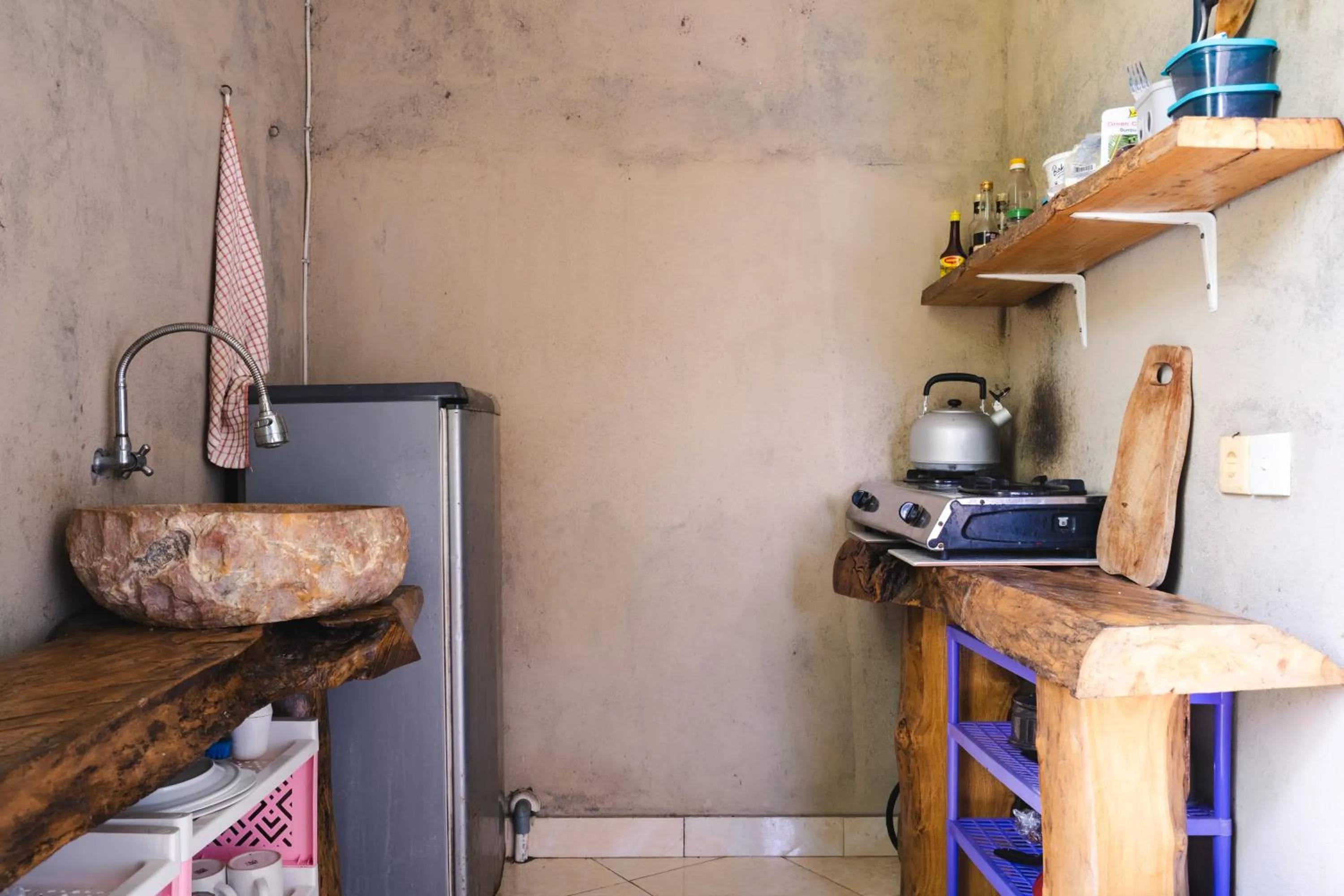 Amed Sari Beach Guesthouse