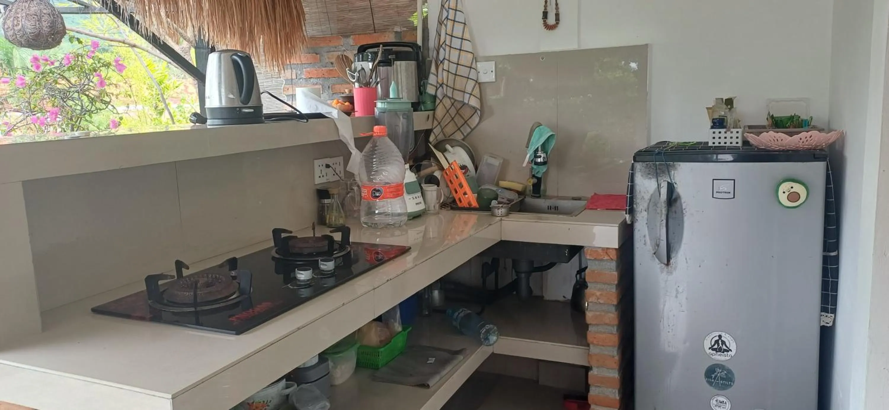 Amed Sari Beach Guesthouse