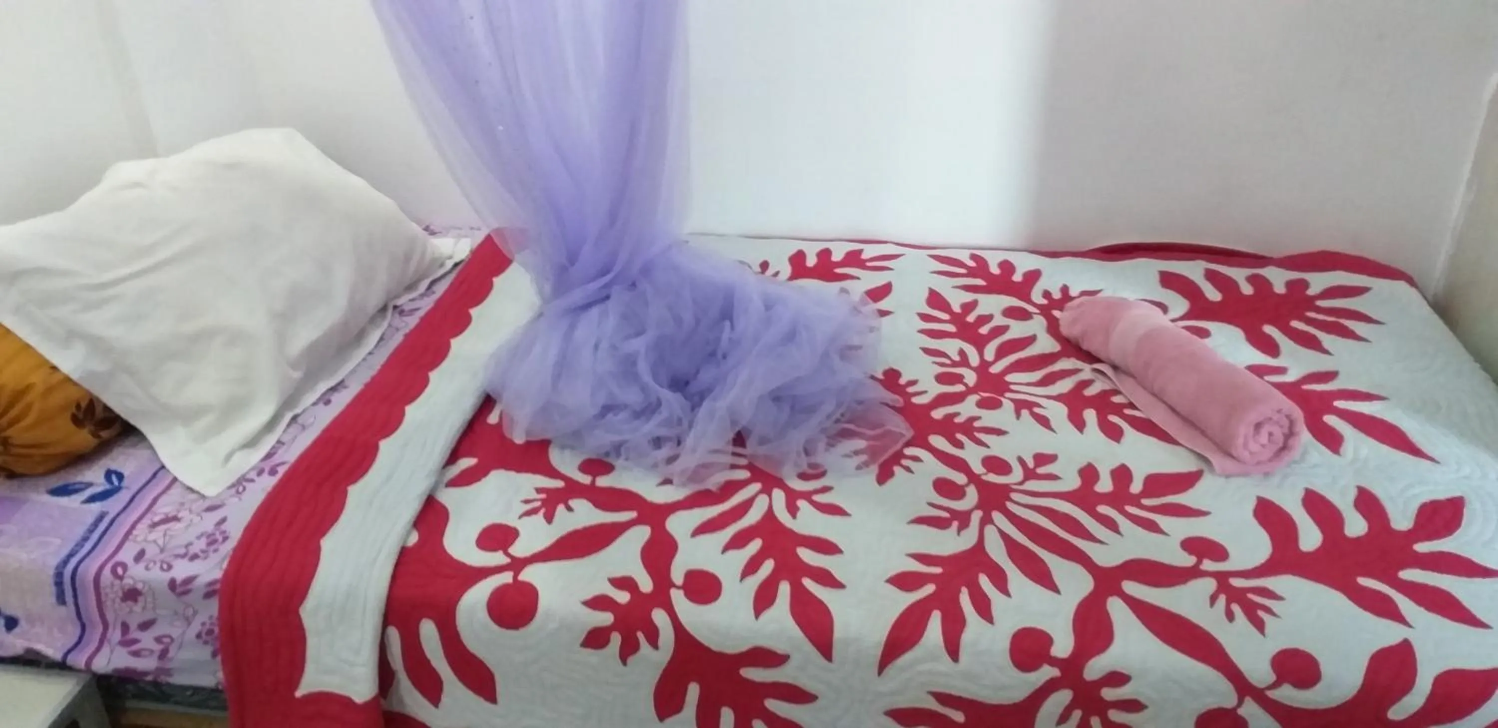 Bed in Amed Sari Beach Guesthouse