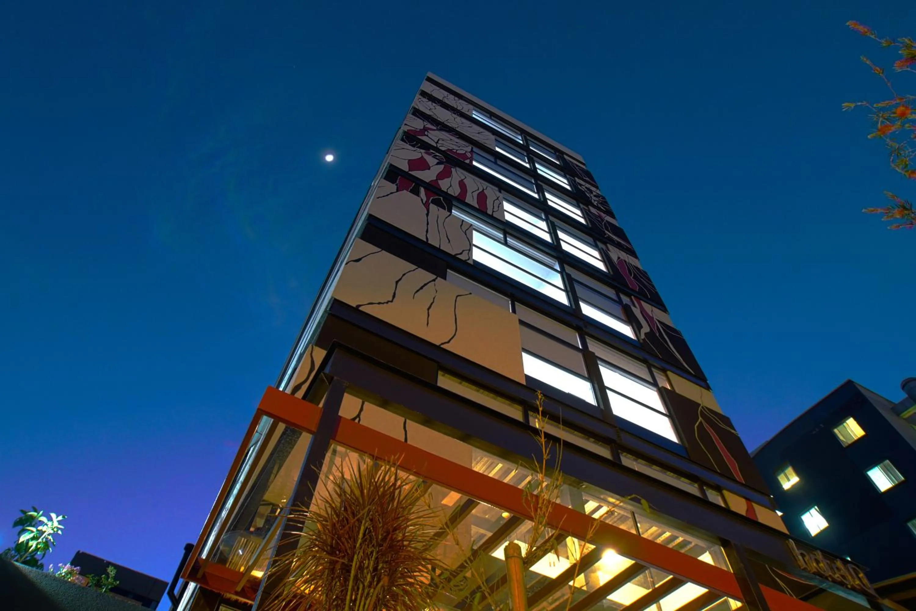 Facade/entrance in Casa Q