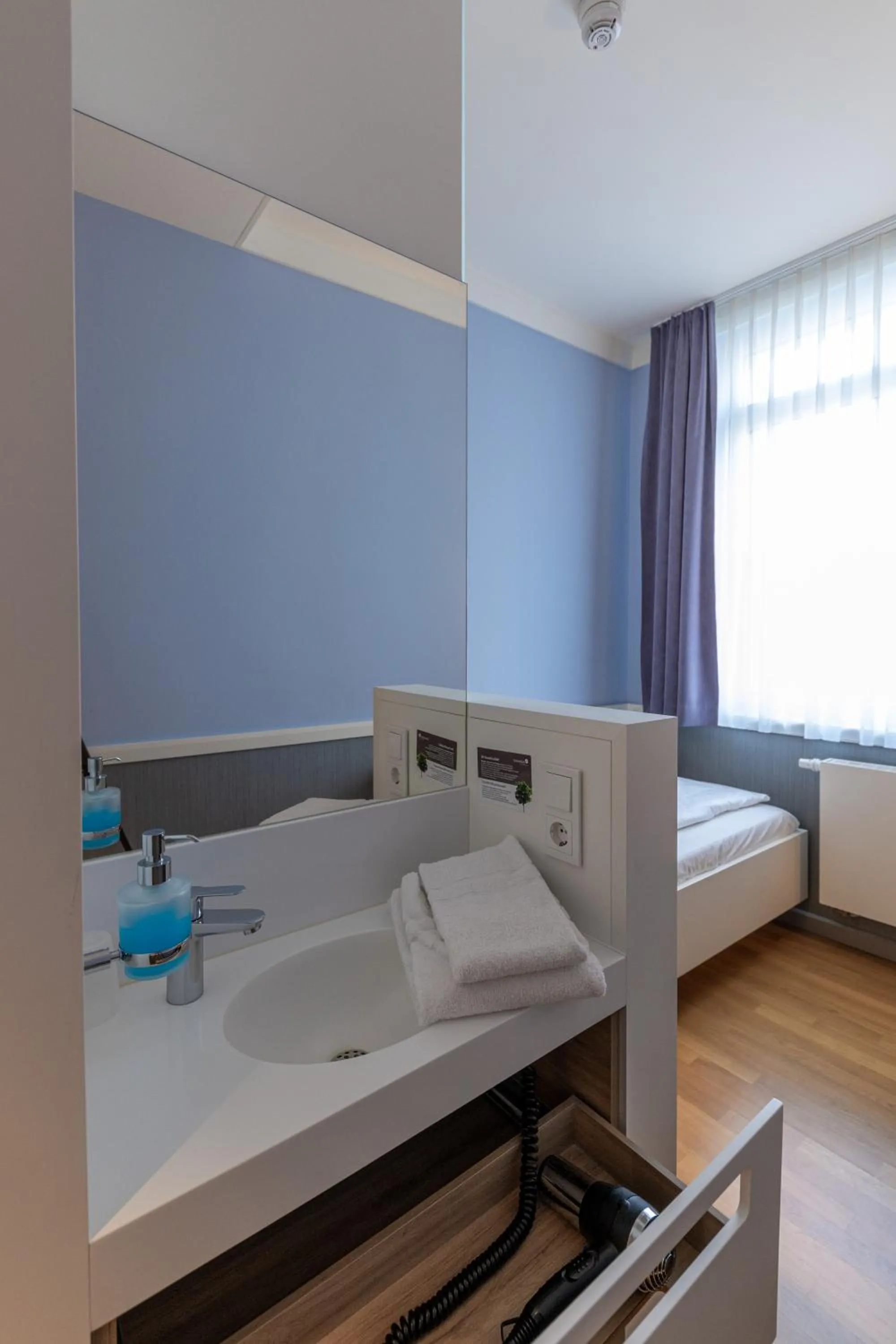 Photo of the whole room, Bed in Schönblick - Christliches Gästezentrum