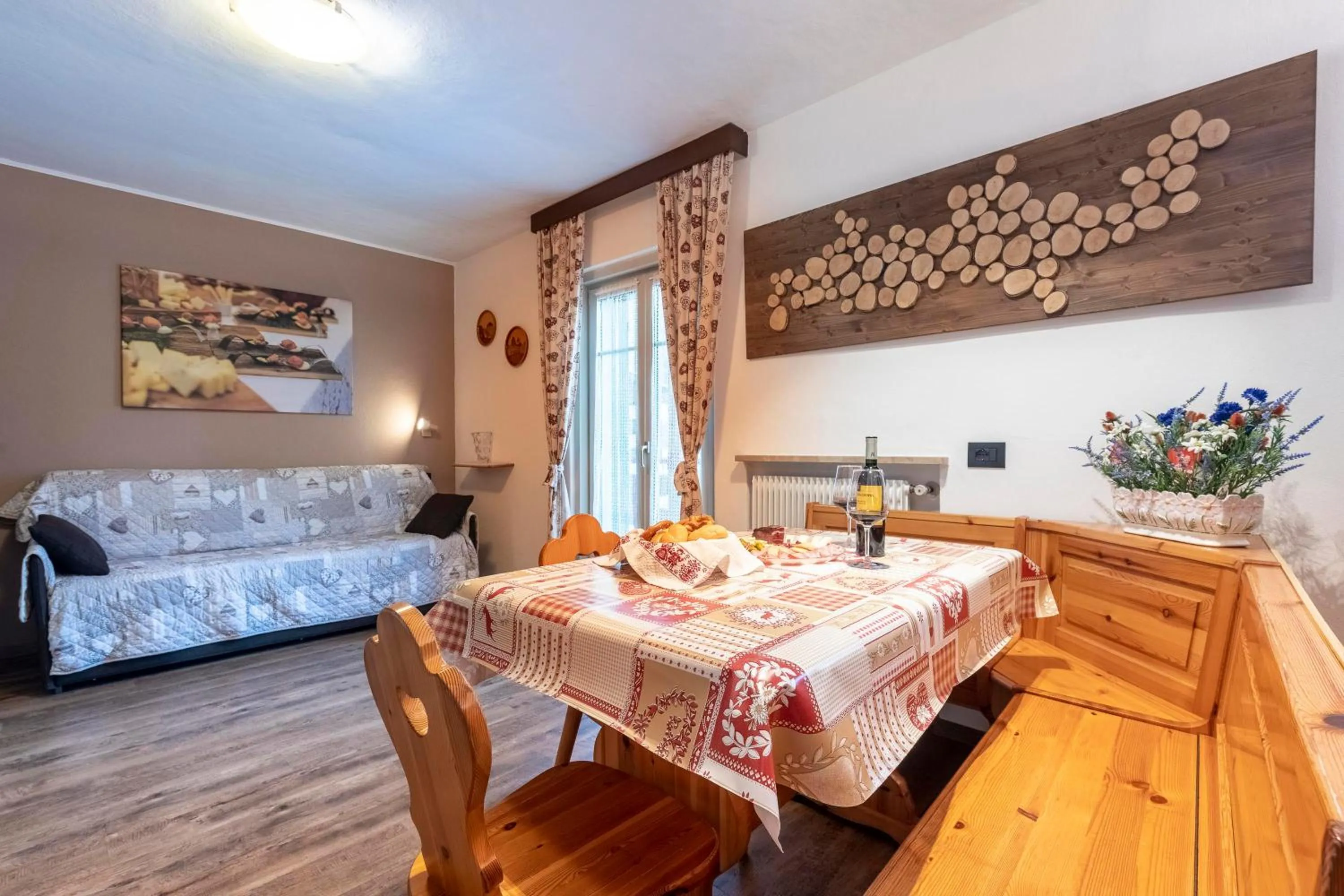 Kitchen or kitchenette, Bed in Appartamenti Residence La Roggia
