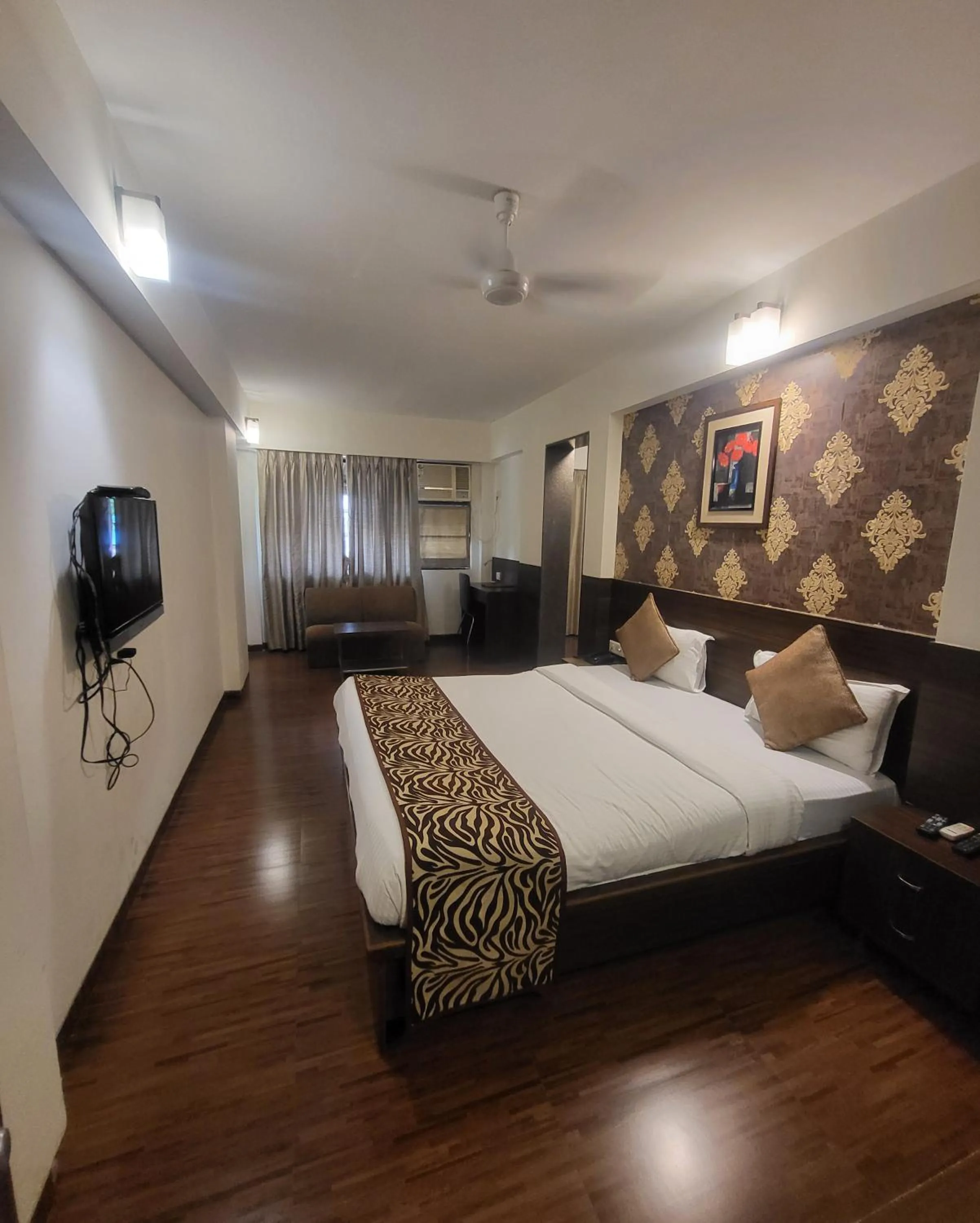 Bed in Hotel Maharana Inn Chembur