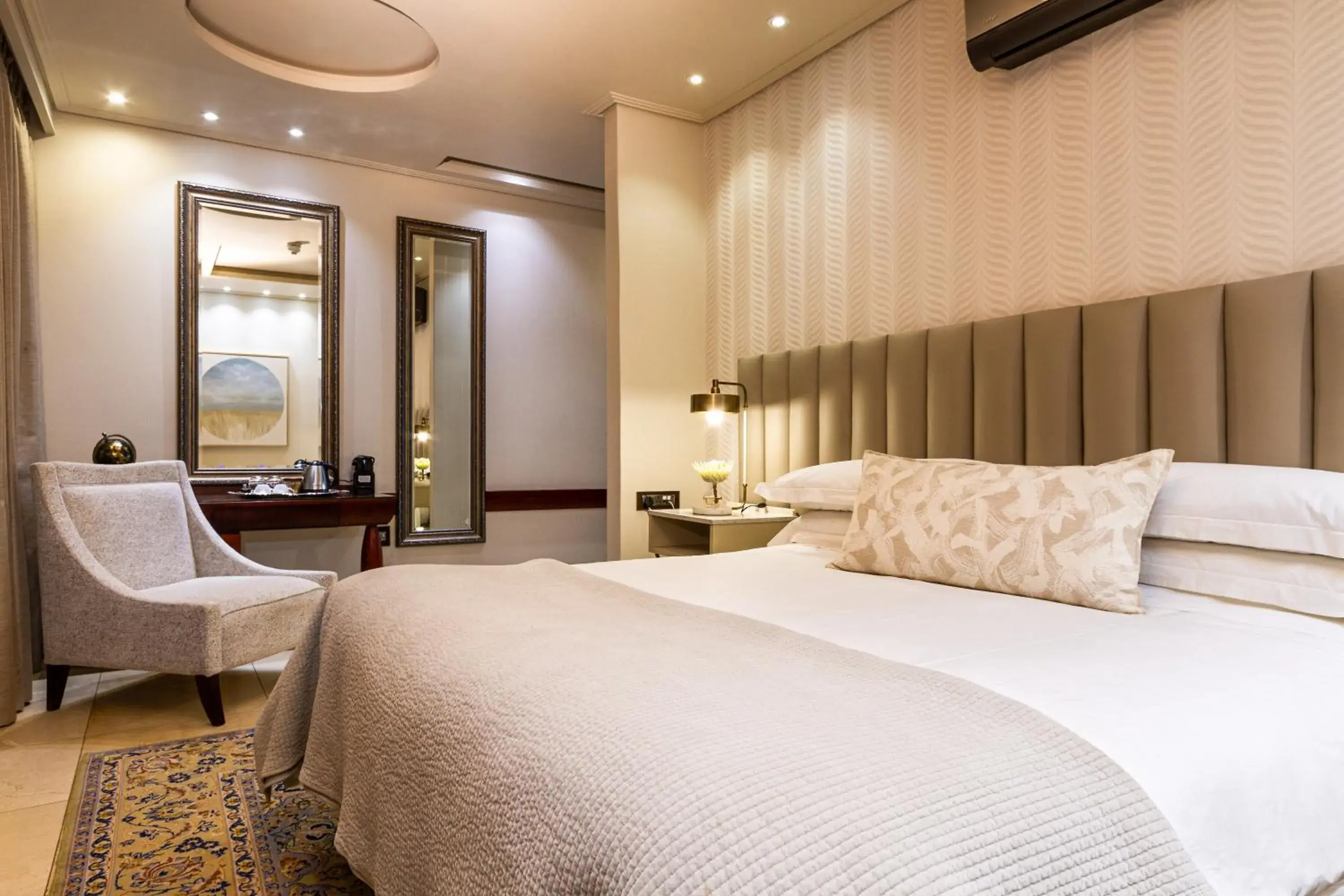 Grand Accessible Room - single occupancy in Kimberley Anne Hotel Grand Accessible Room - single occupancy in Kimberley Anne Hotel