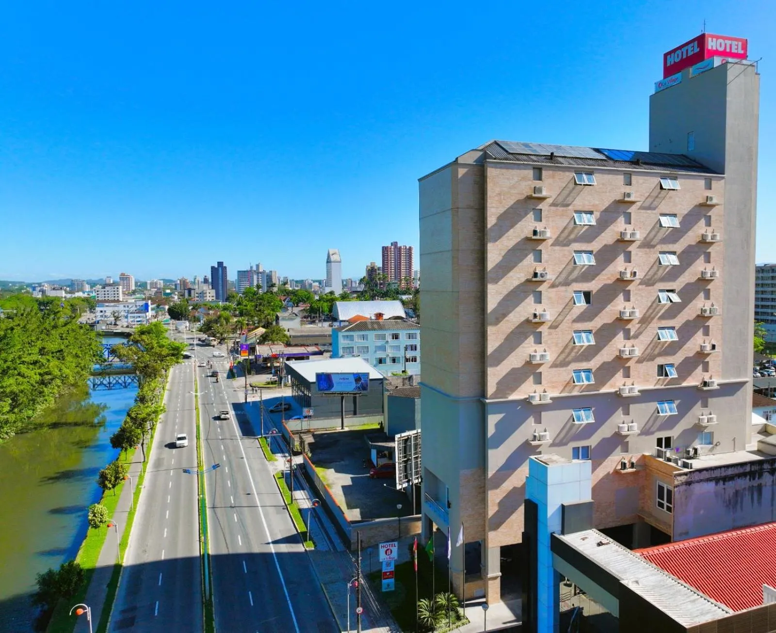 Le Village Flats e Hotel