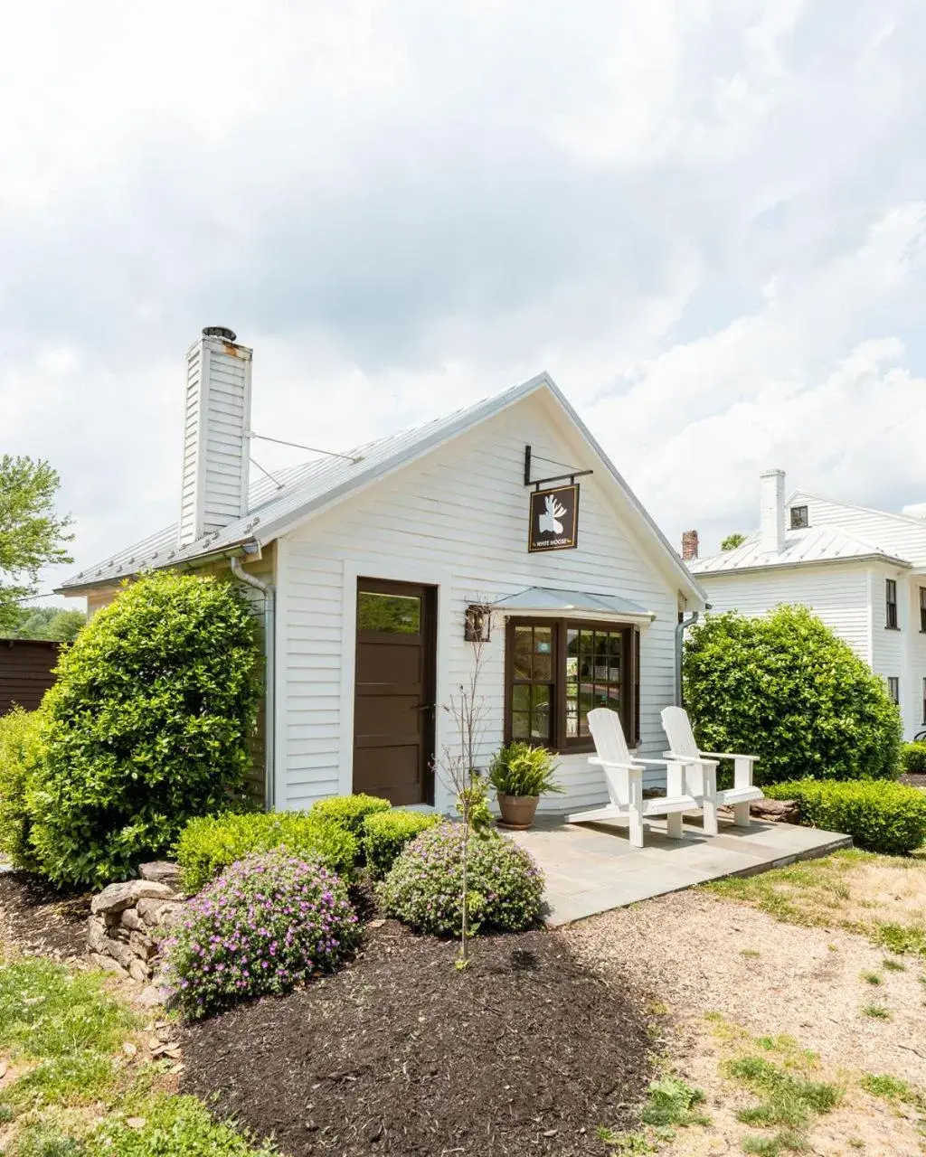 White Moose Inn White Moose Inn