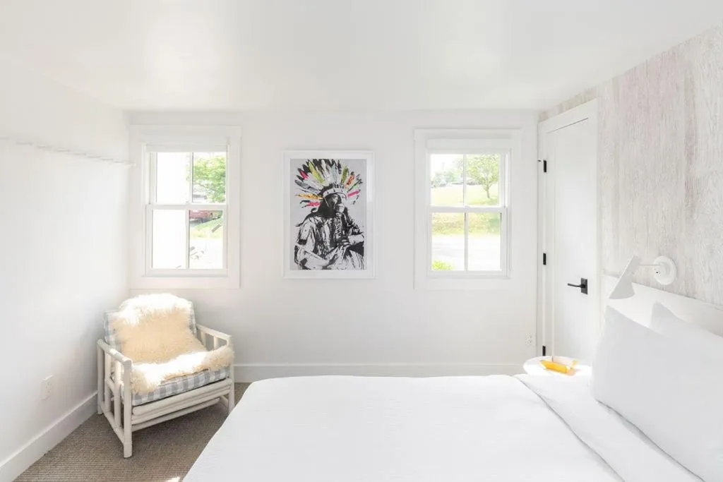 Bed in White Moose Inn