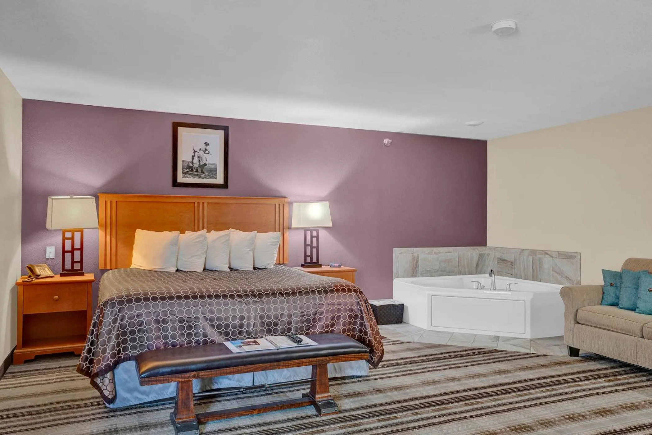 Bed in Bowman Lodge & Convention Center