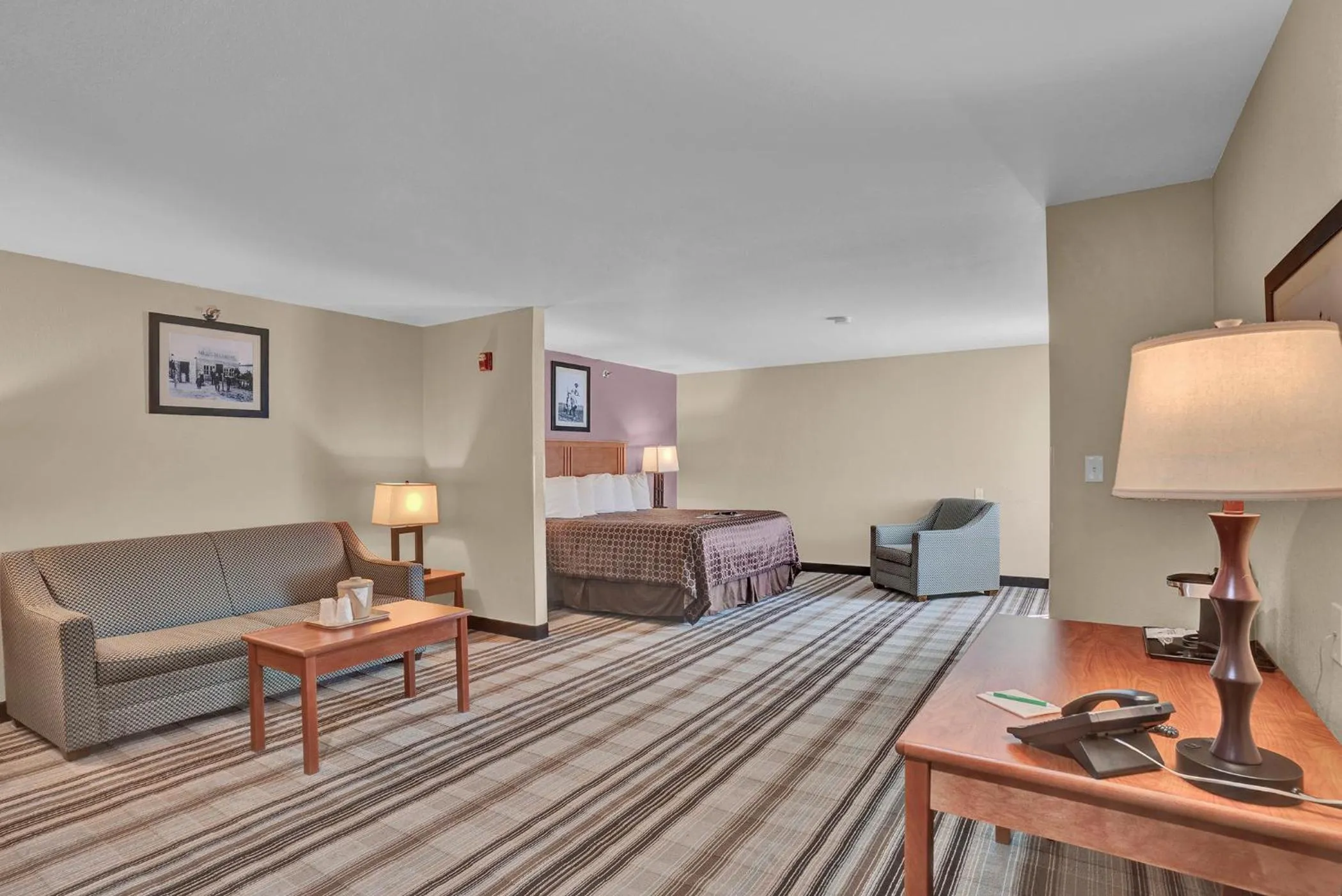 Bed in Bowman Lodge & Convention Center