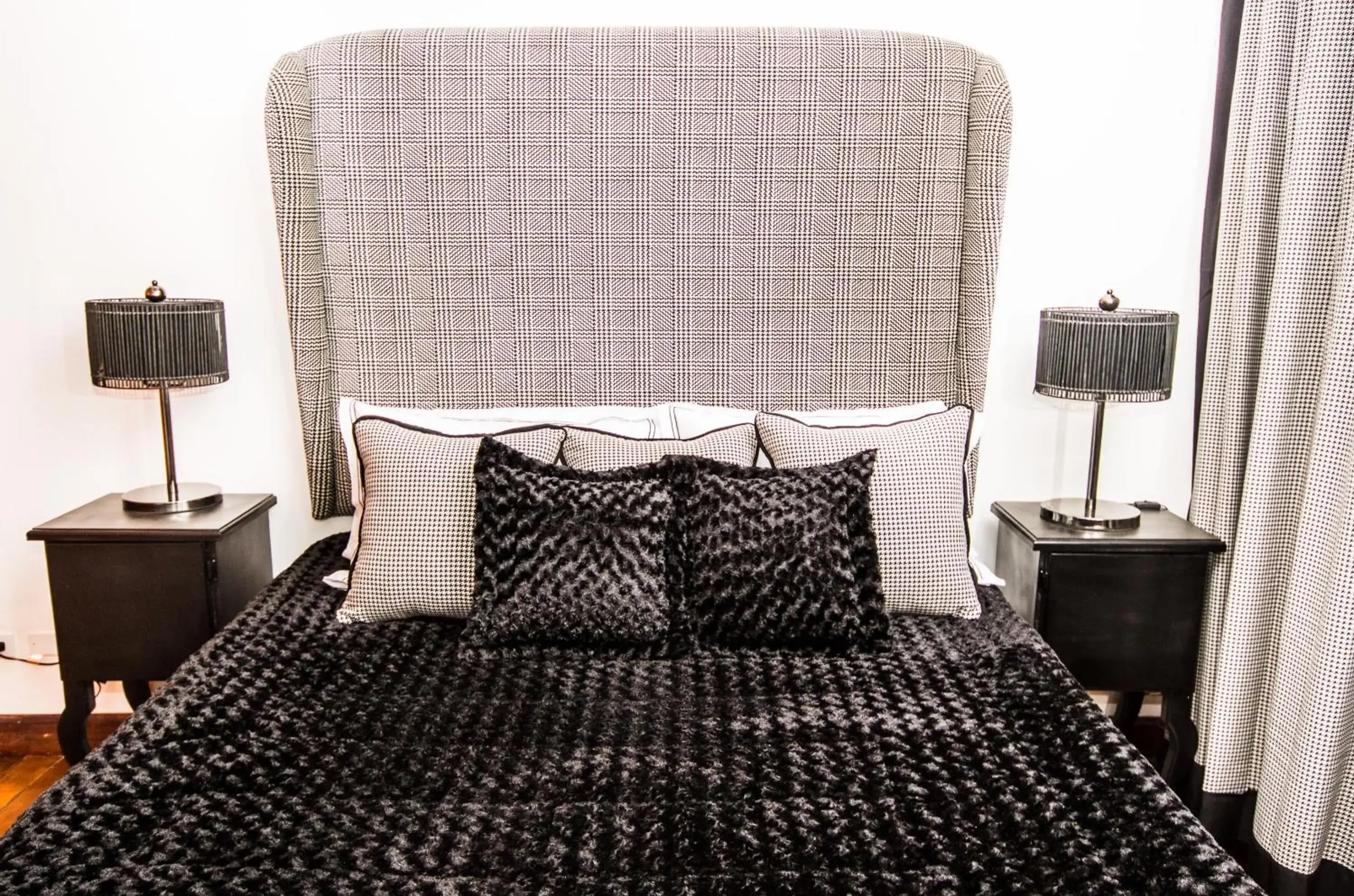 Bed in Hotel + Arte Bed in Hotel + Arte