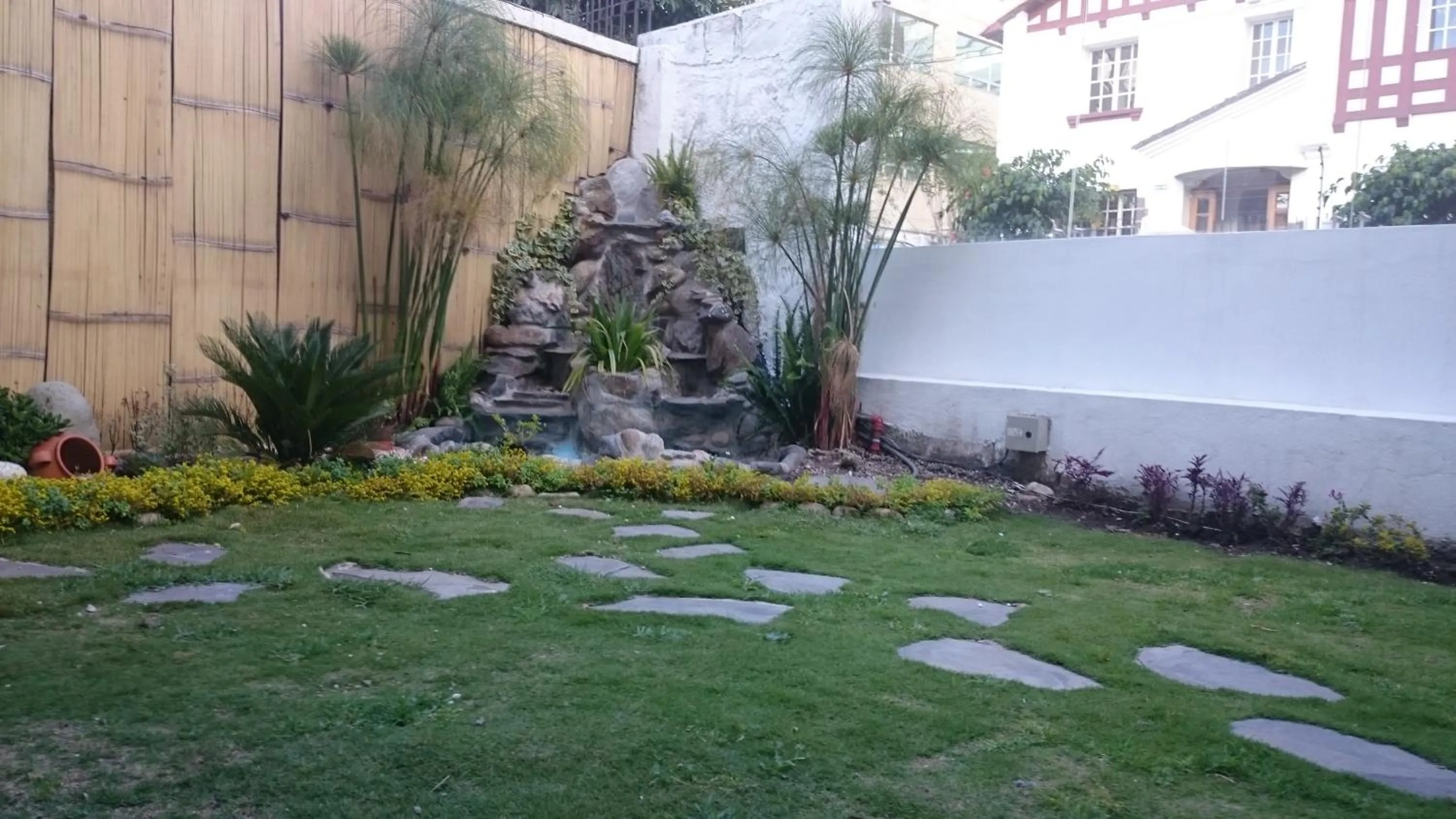 Garden in Hotel + Arte