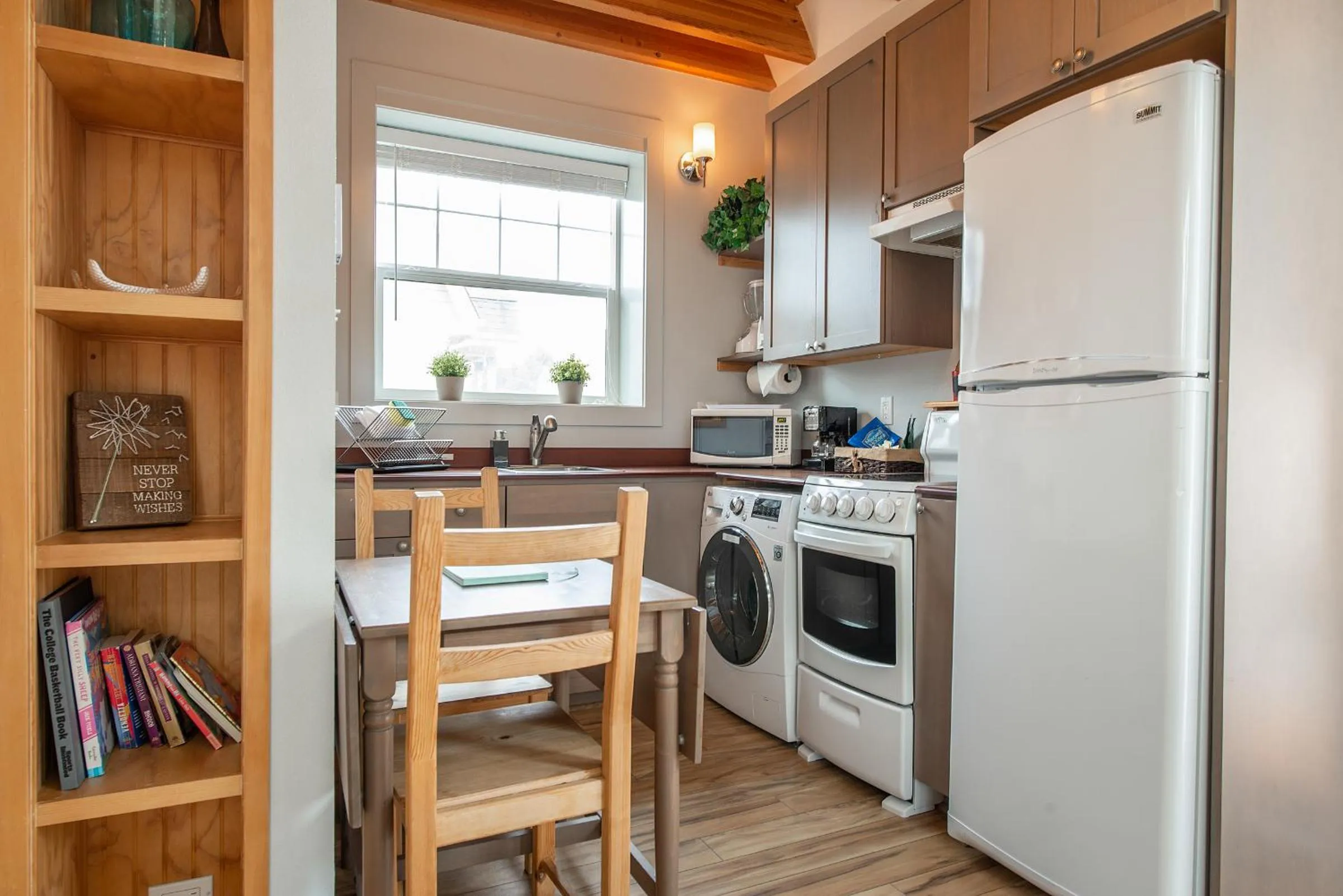 Area and facilities in Sea Breeze Cottages