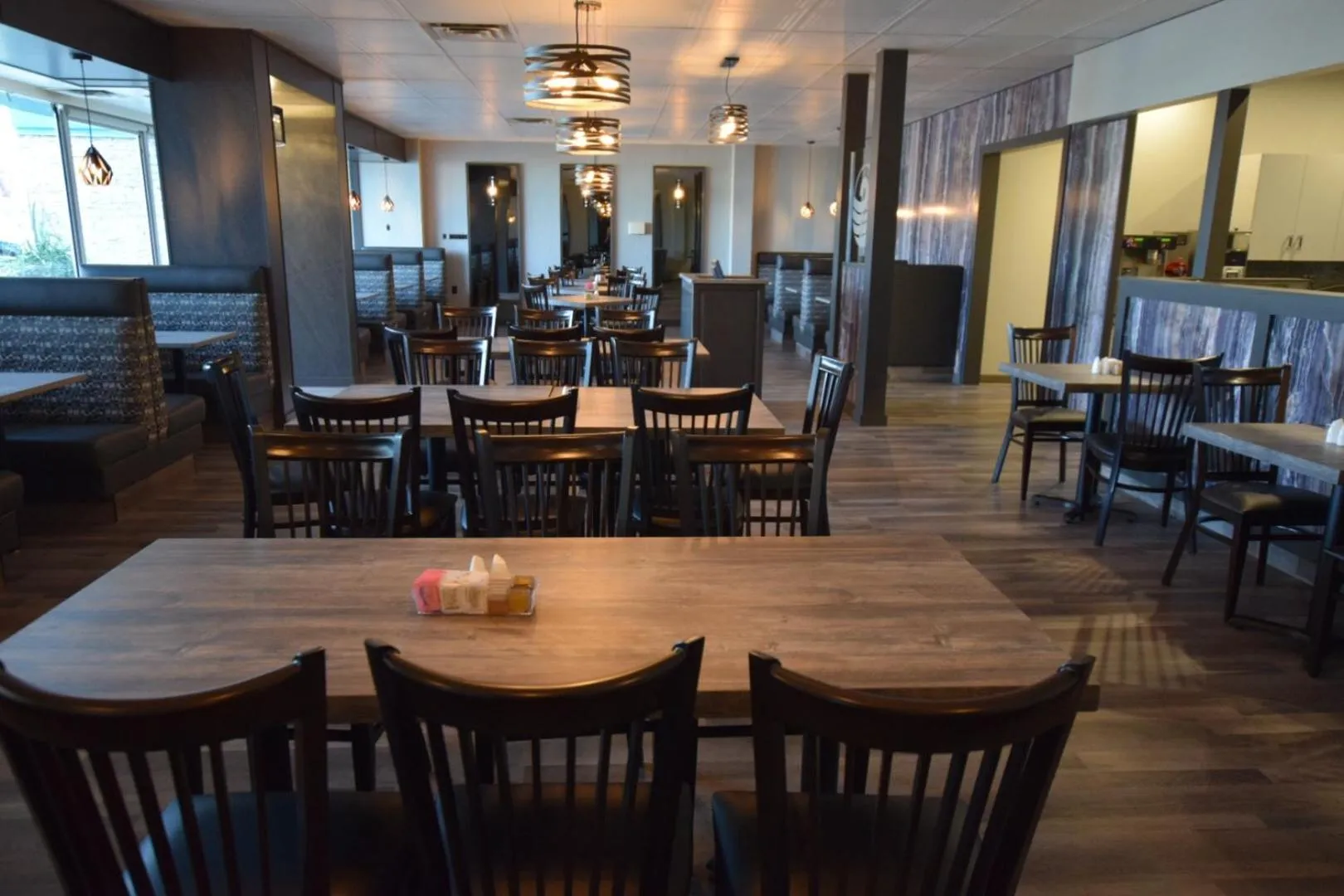 Breakfast in Lakeland Inn Hotel