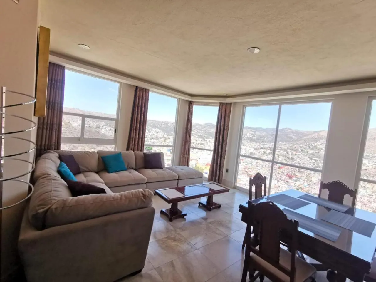 Living room in La Vista