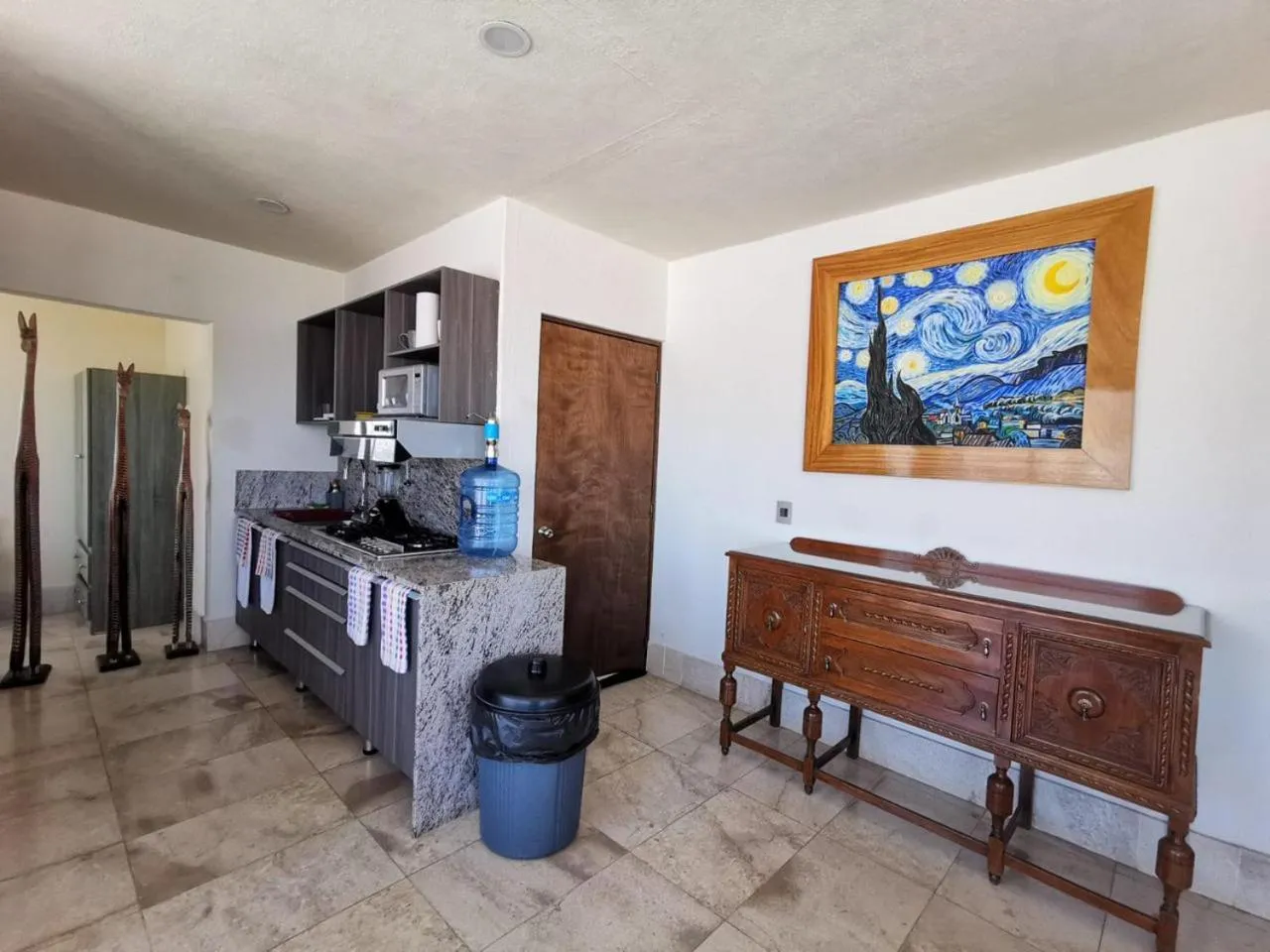 Kitchen or kitchenette in La Vista