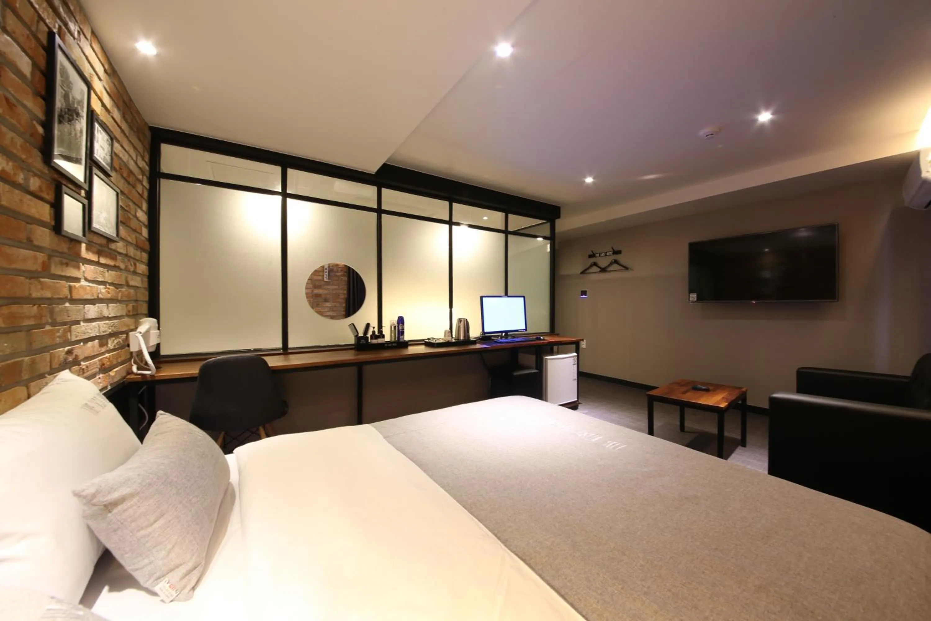 Nearby landmark, Bed in The Last Hotel Nampo