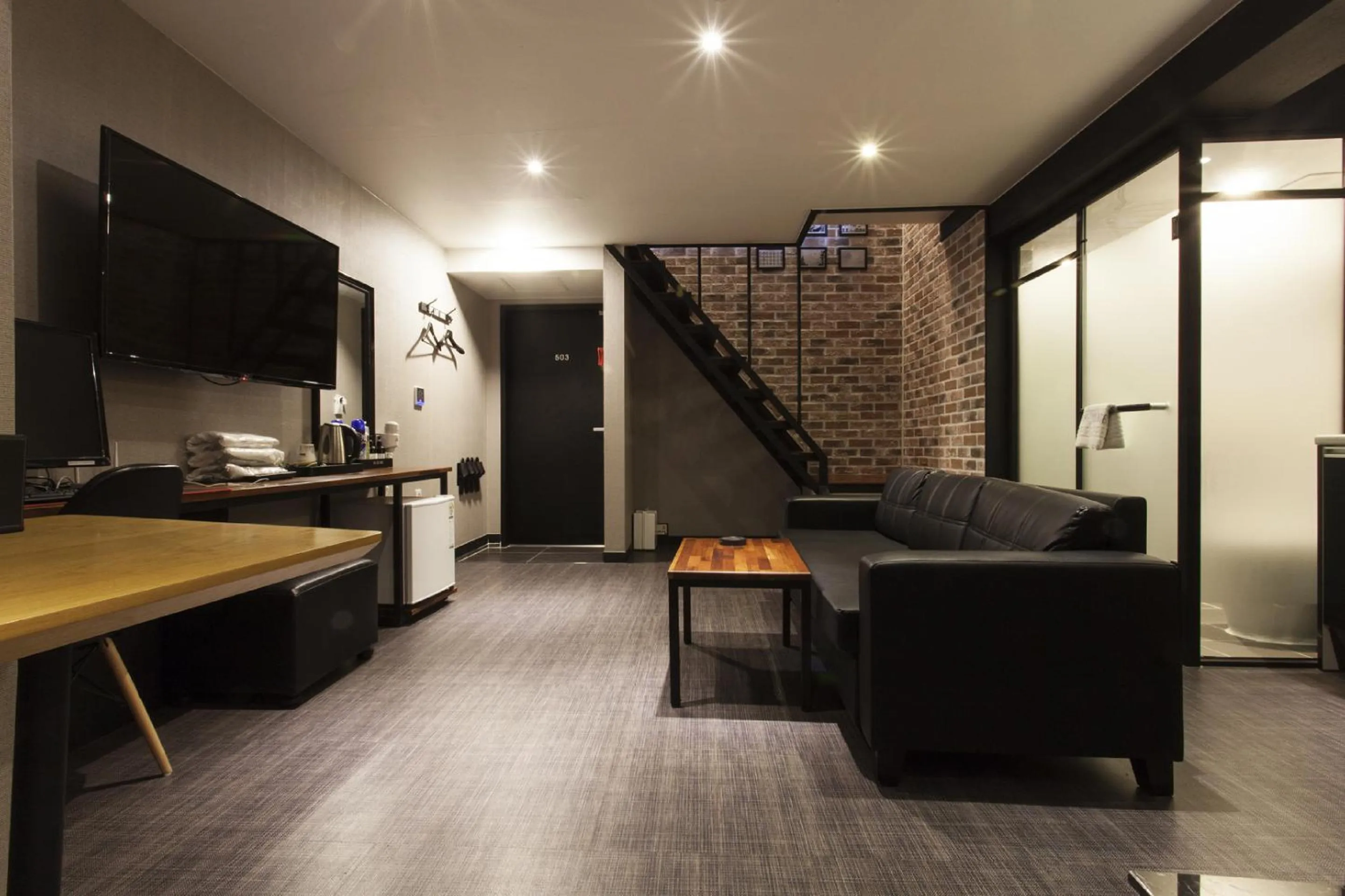 TV and multimedia in The Last Hotel Nampo