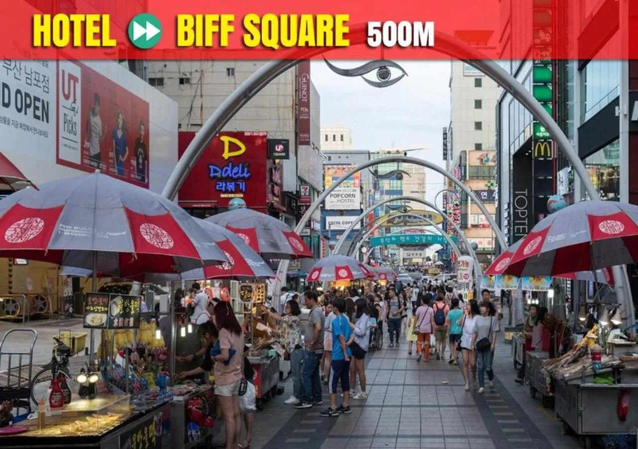 Neighbourhood in The Last Hotel Nampo