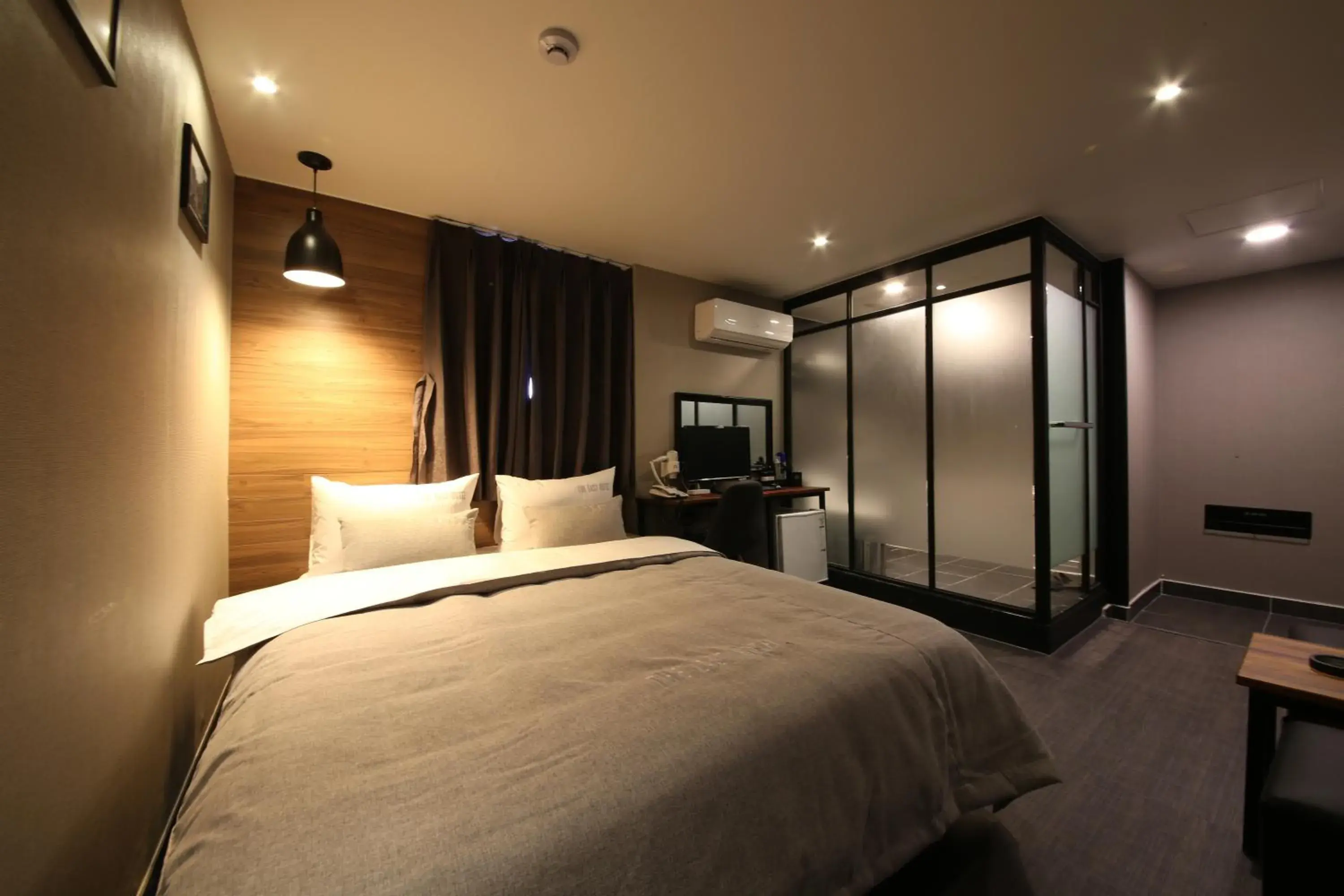 Nearby landmark, Bed in The Last Hotel Nampo Nearby landmark, Bed in The Last Hotel Nampo