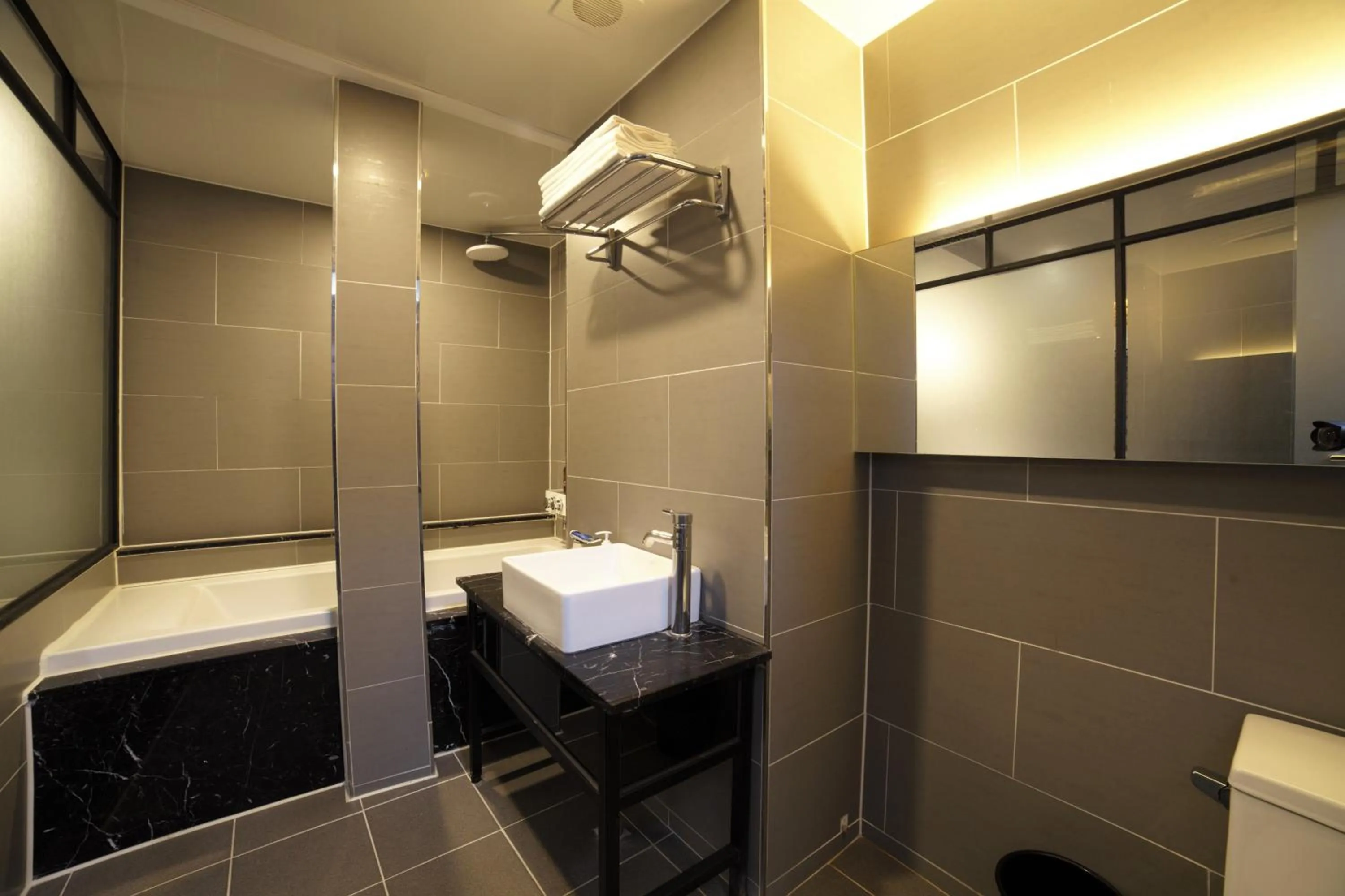 Toilet in The Last Hotel Nampo