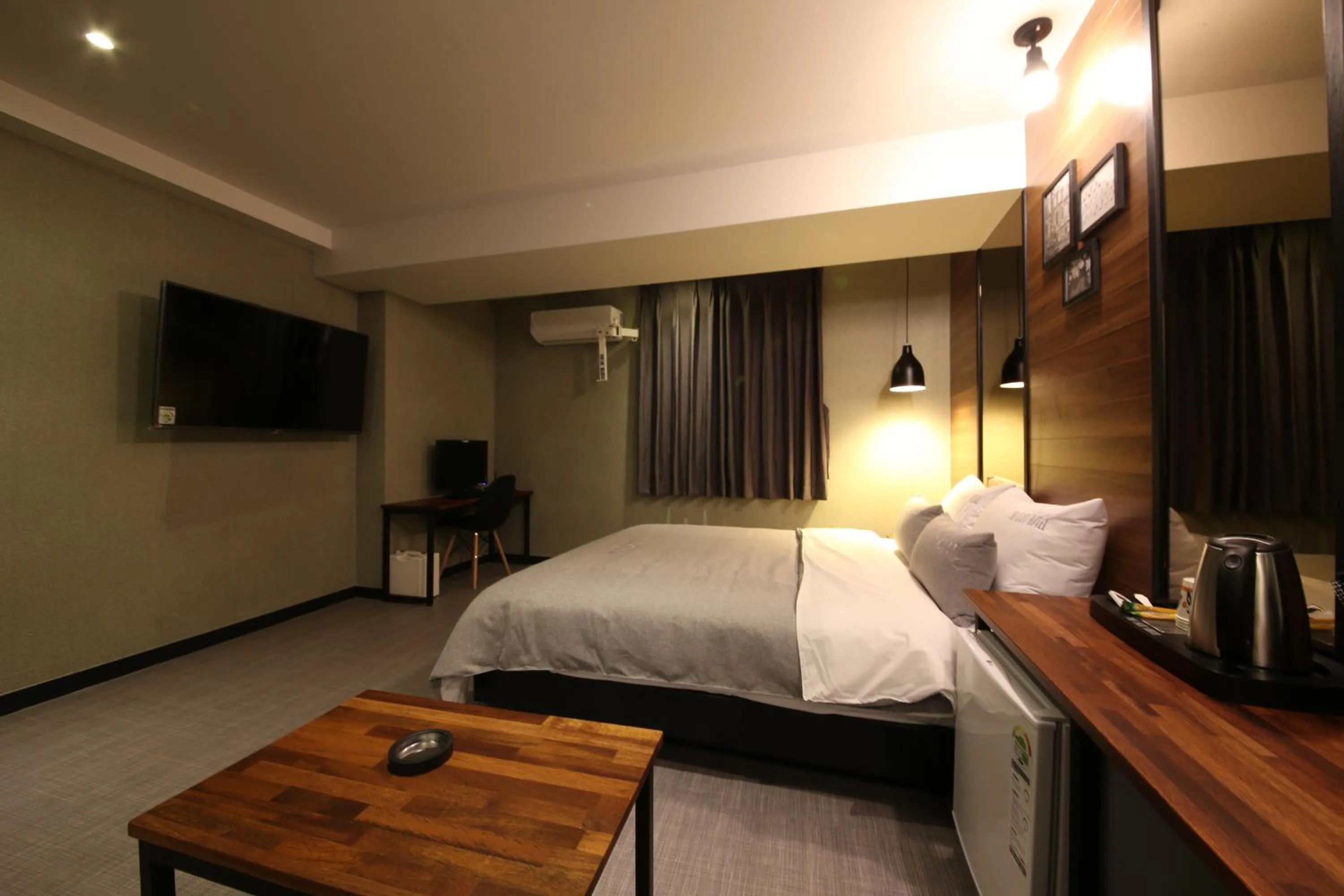 TV and multimedia, Bed in The Last Hotel Nampo