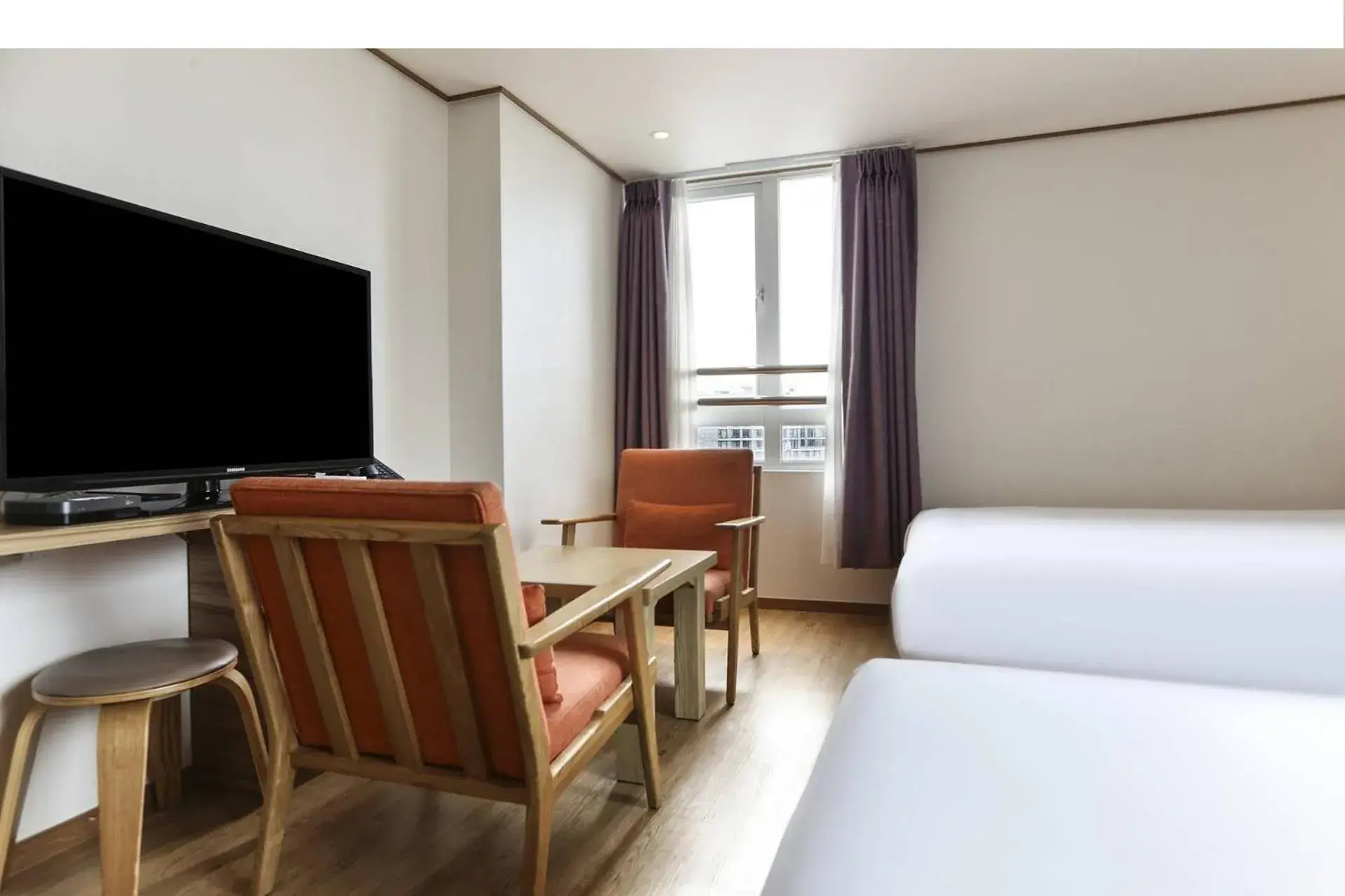 Photo of the whole room in Hotel Rest Seogwipo Photo of the whole room in Hotel Rest Seogwipo