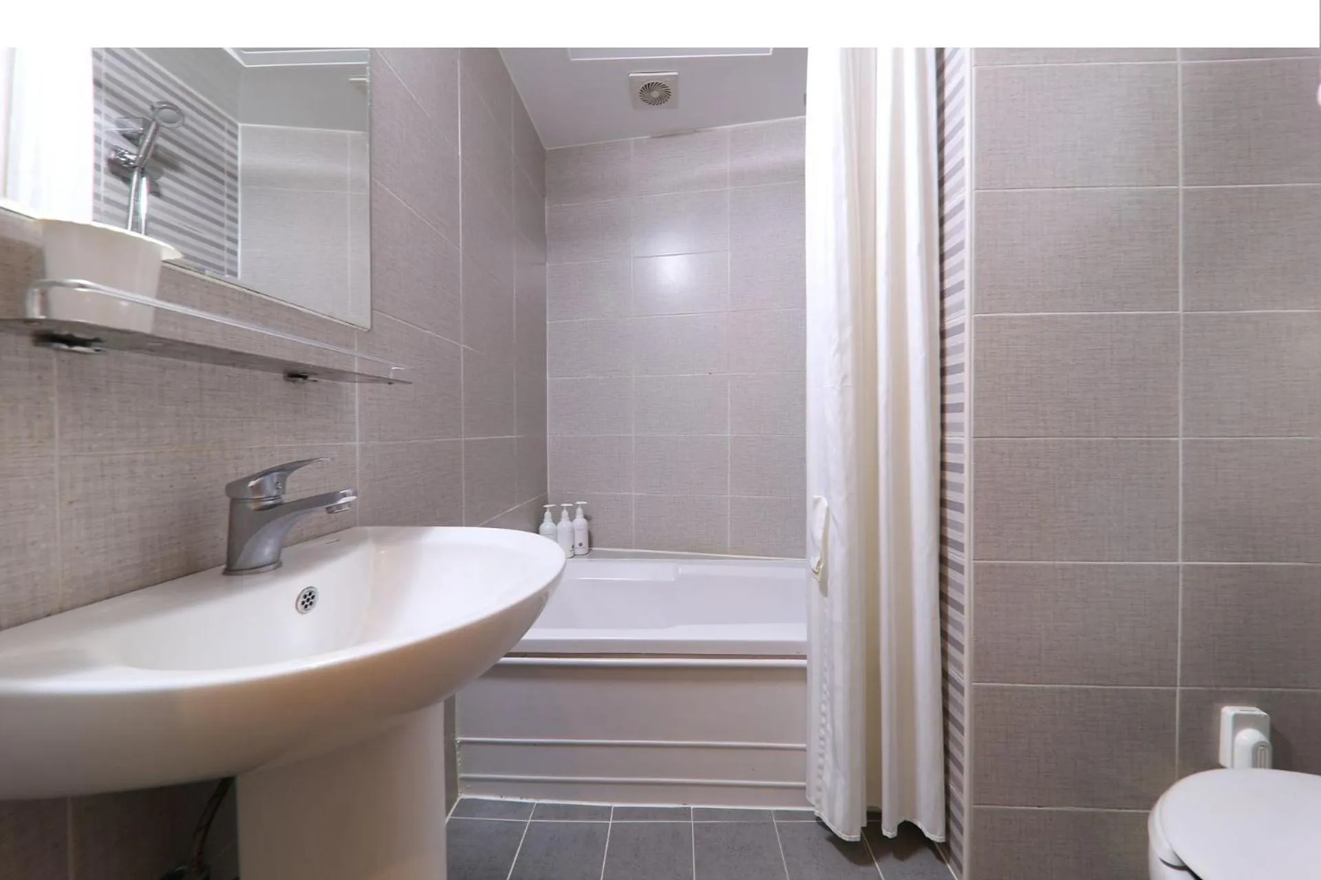 Bathroom in Hotel Rest Seogwipo