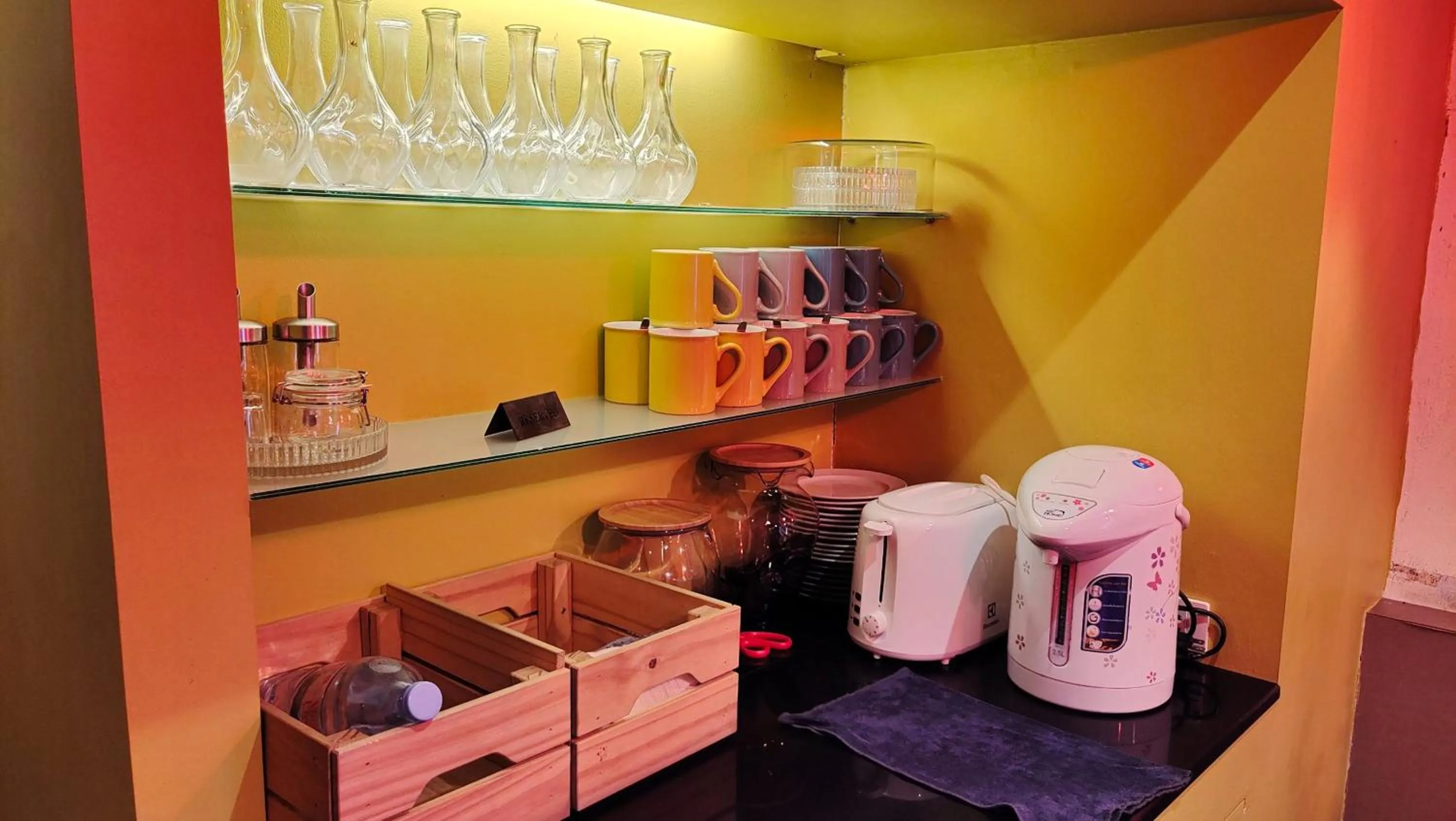 Area and facilities in Bed's Friend