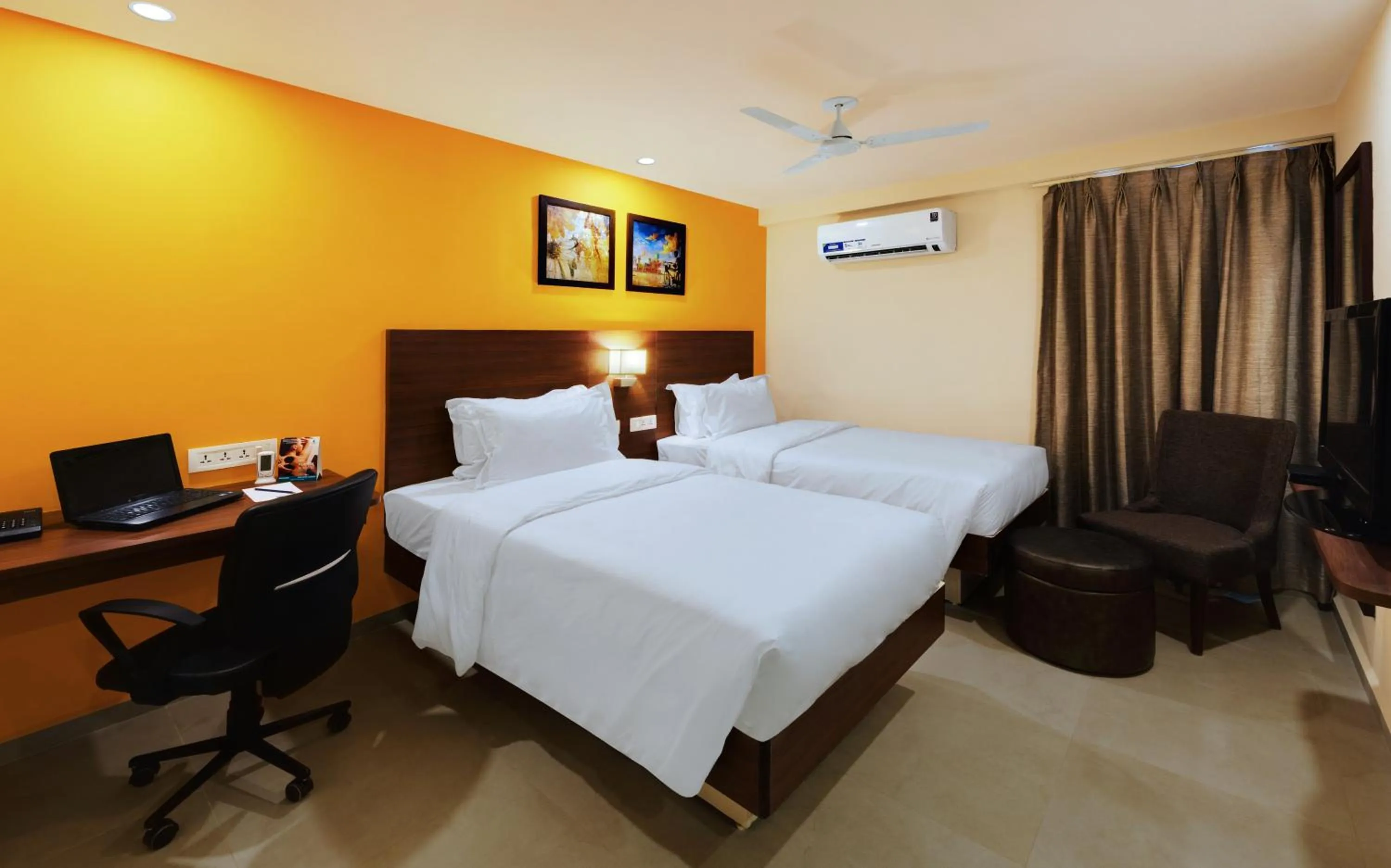 Bedroom, Bed in Best Western Alkapuri, Vadodara