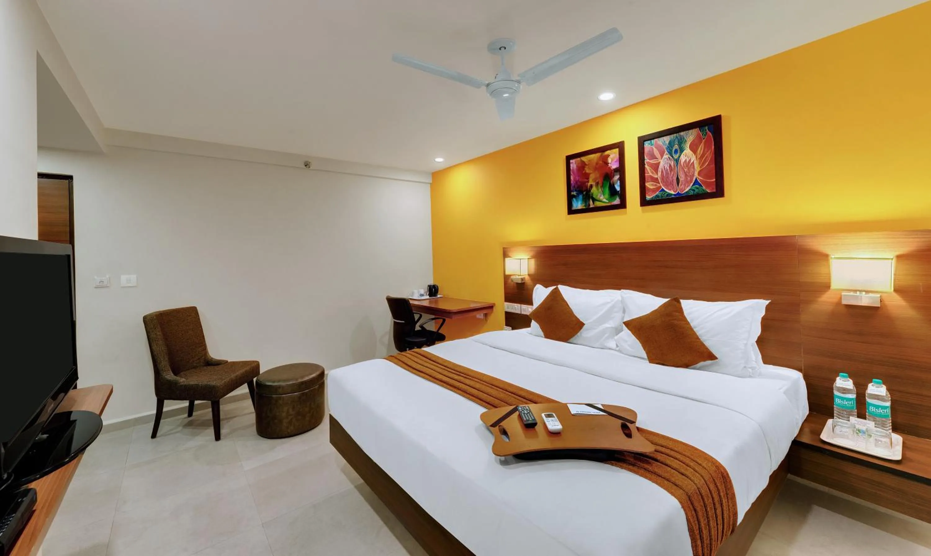 Bed in Best Western Alkapuri, Vadodara
