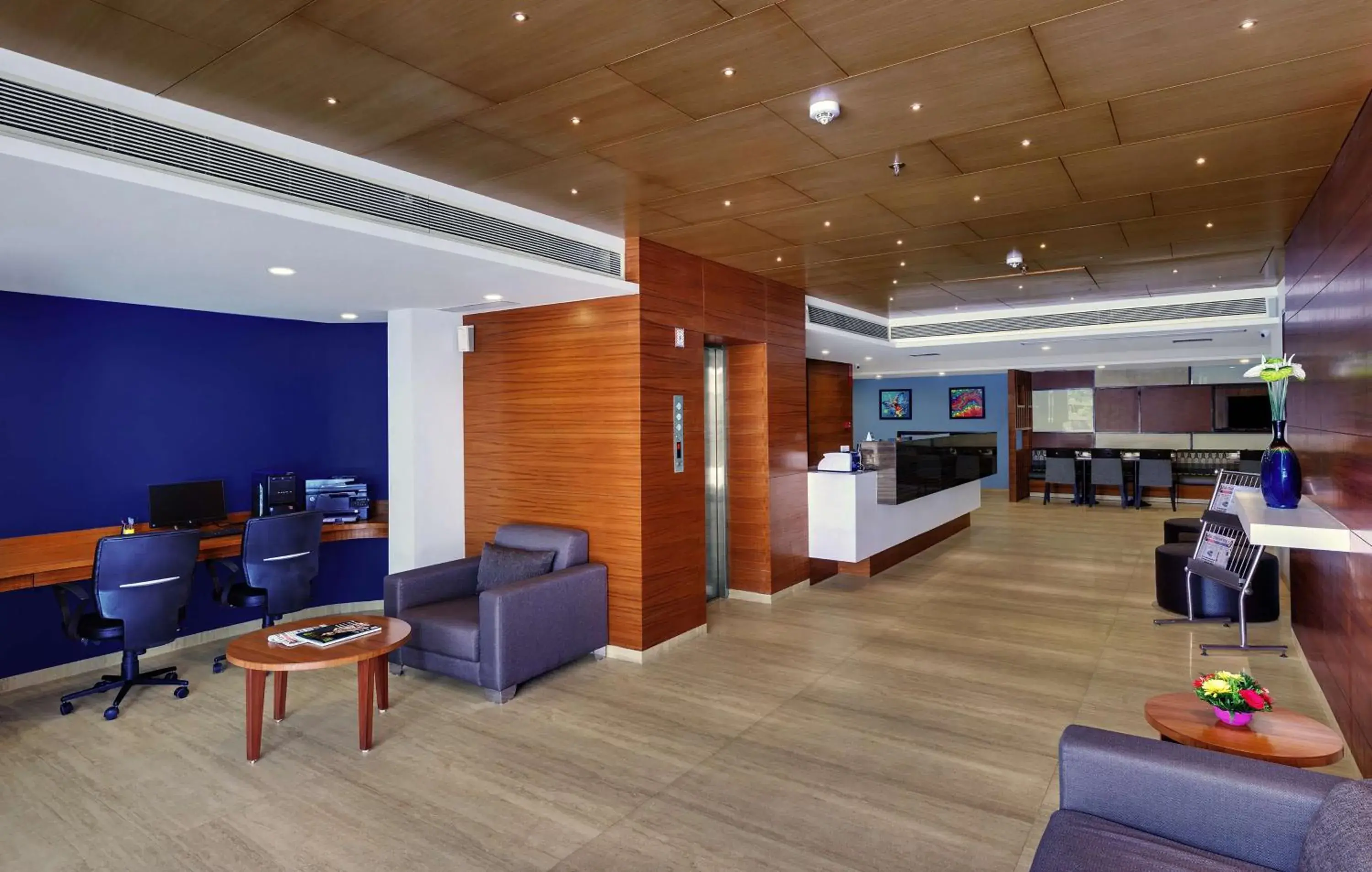 Lobby or reception in Best Western Alkapuri, Vadodara Lobby or reception in Best Western Alkapuri, Vadodara