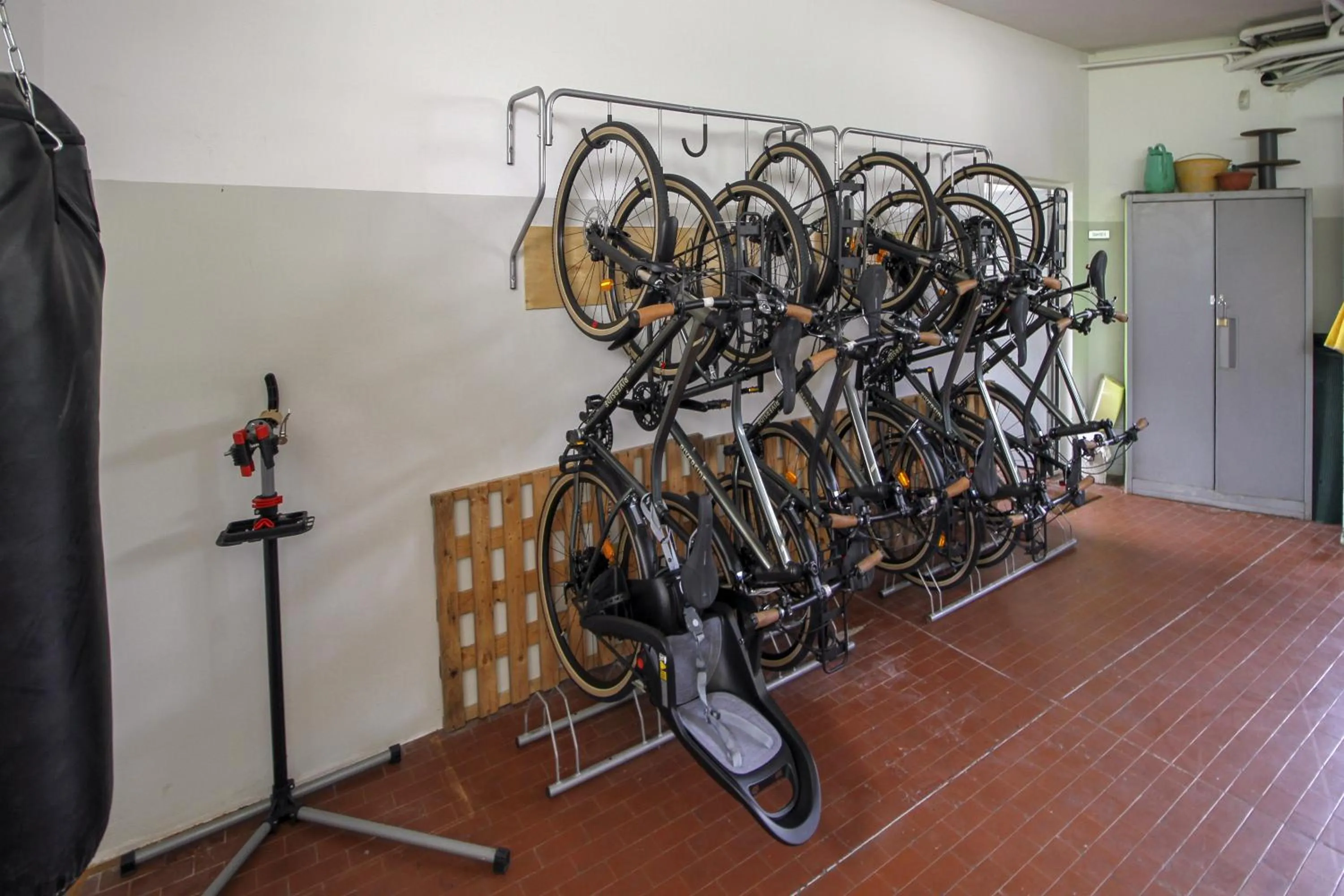 Area and facilities in La Cordata Accommodation - Woodhouse Bike Hotel